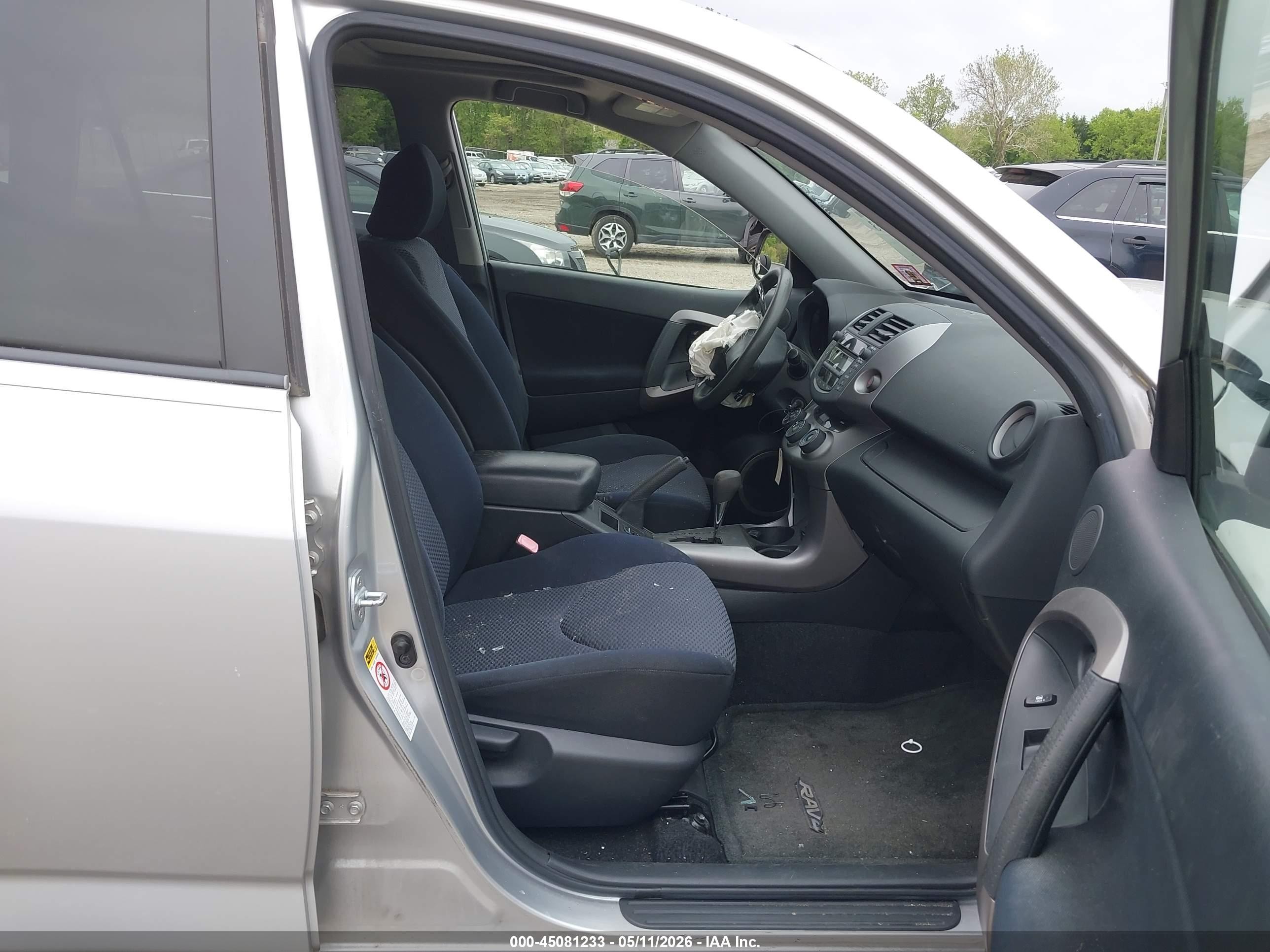 2007 Toyota Rav4 Sport Silver vin: JTMBD32V476028625