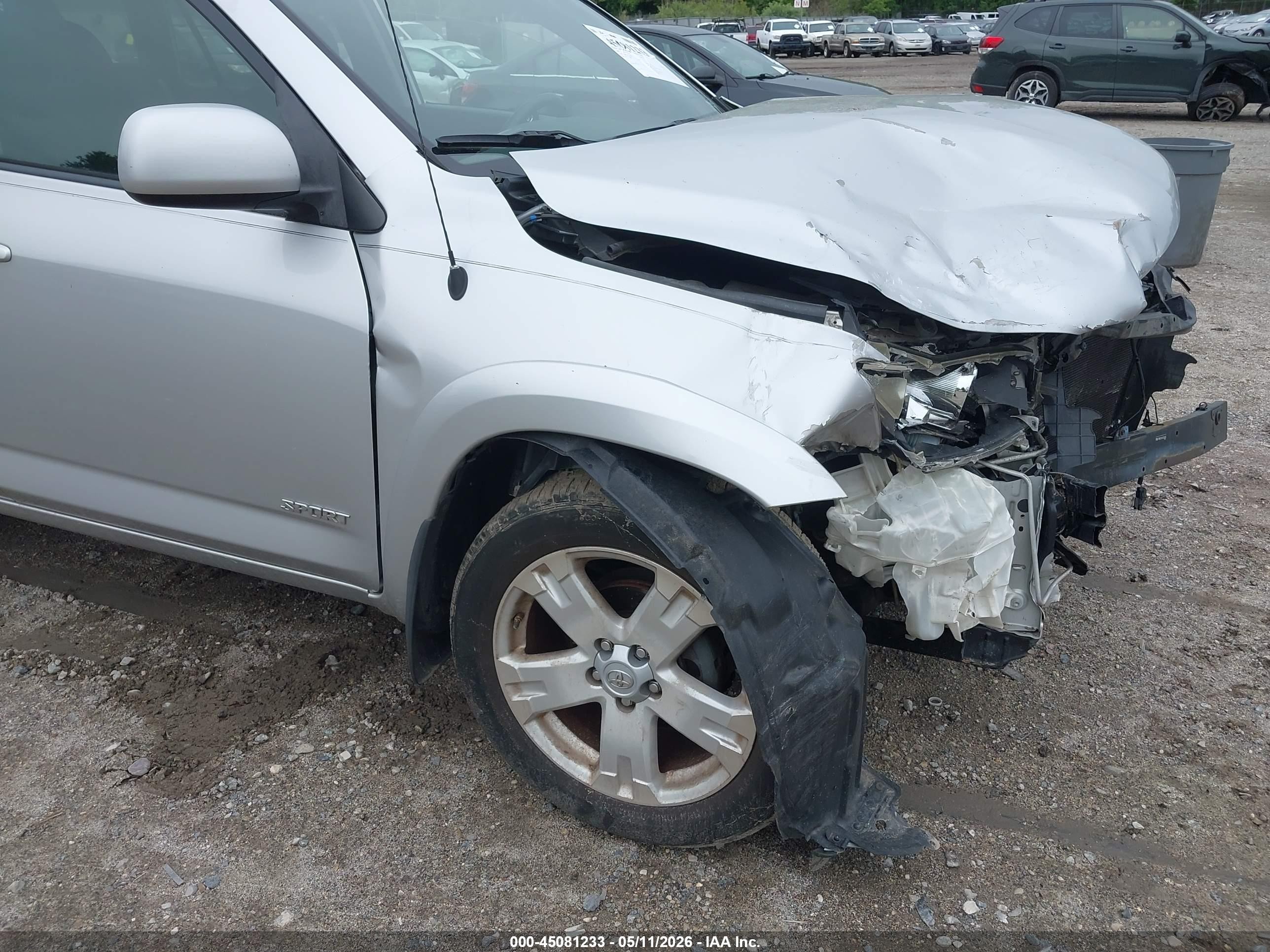 2007 Toyota Rav4 Sport Silver vin: JTMBD32V476028625