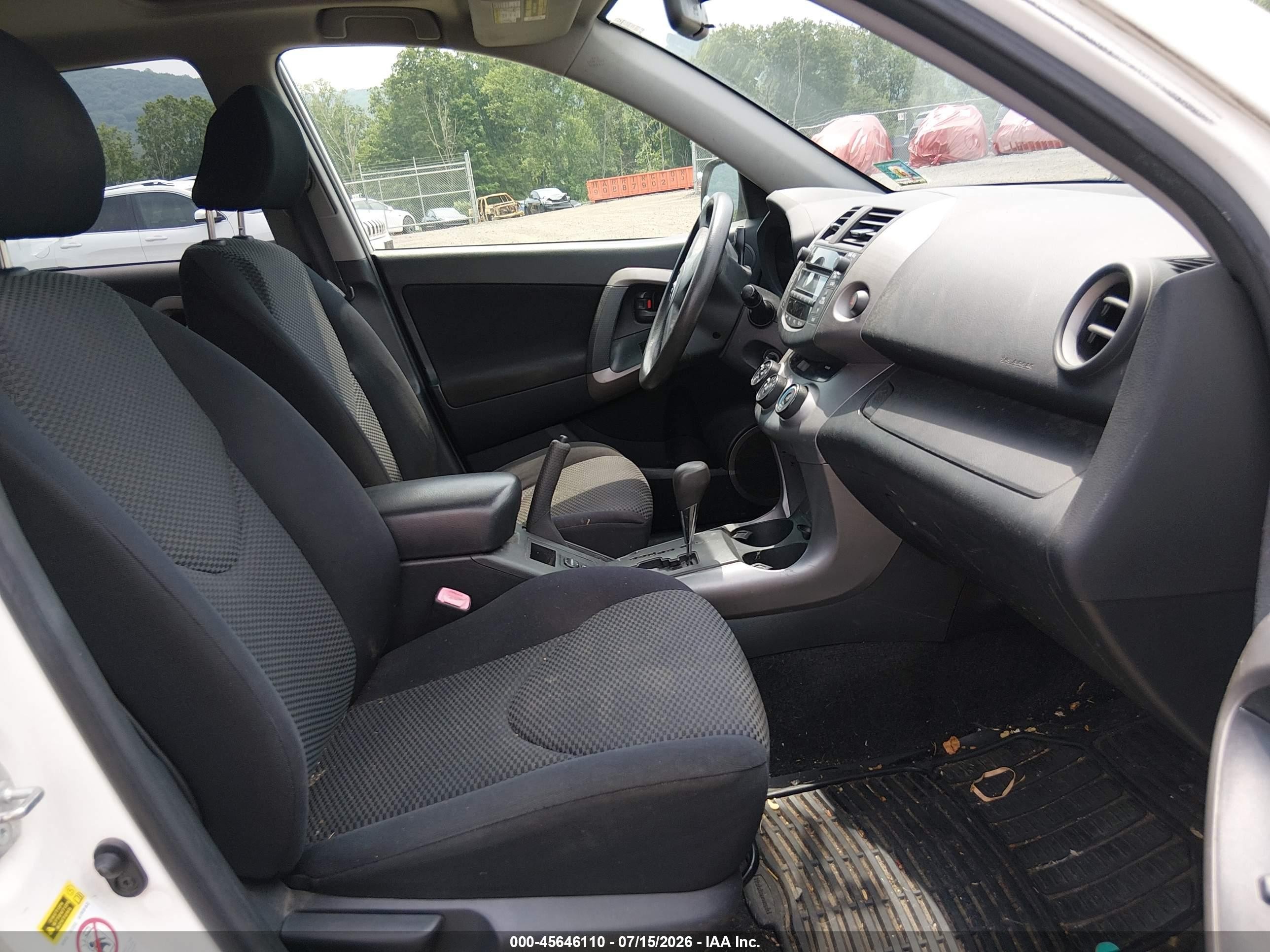 2008 Toyota Rav4 Sport White vin: JTMBD32V485180928
