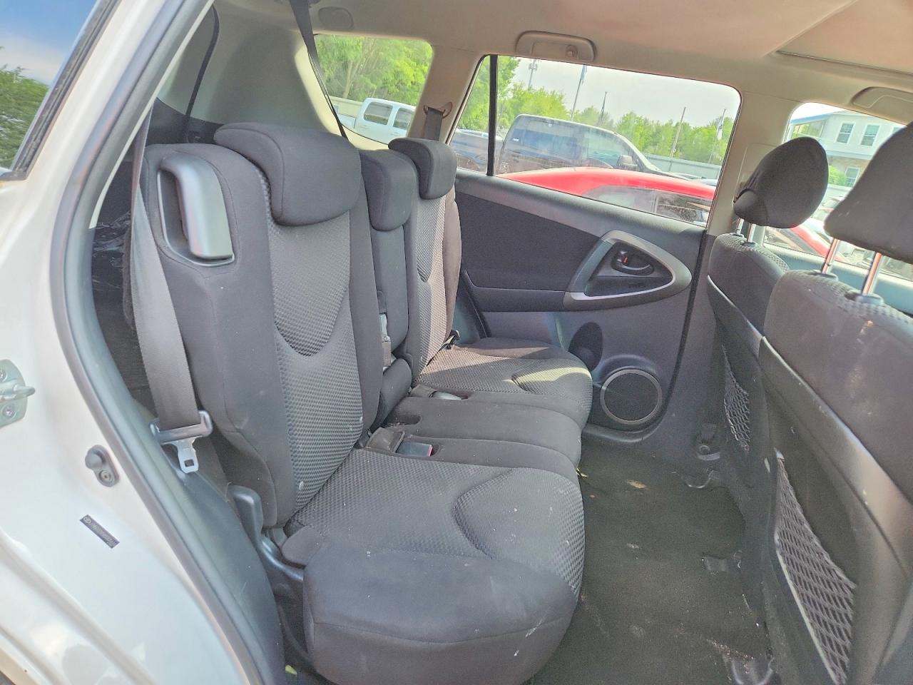 2006 Toyota Rav4 Sport White vin: JTMBD32V565001616