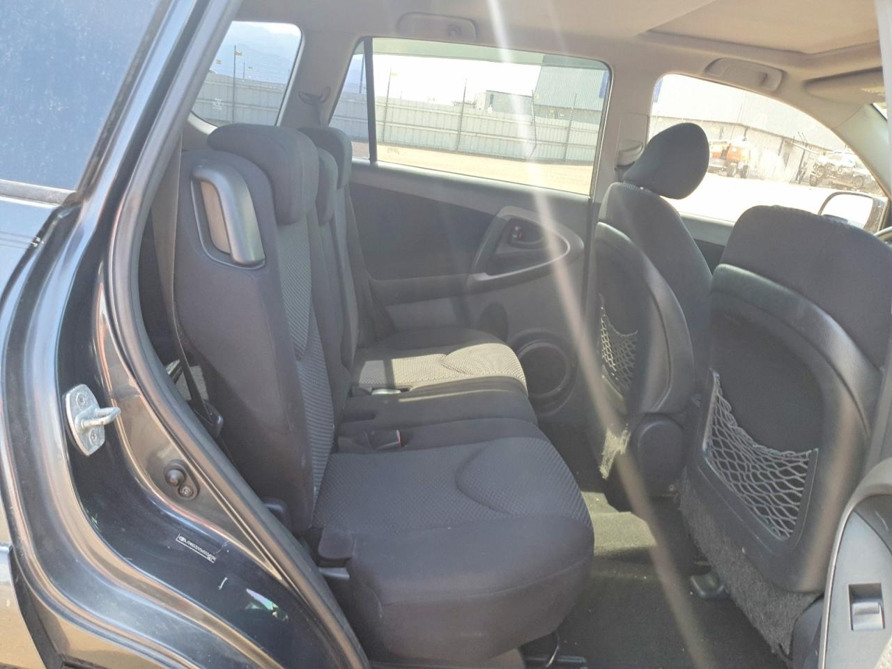 2006 Toyota Rav4 Sport Charcoal vin: JTMBD32V565034938