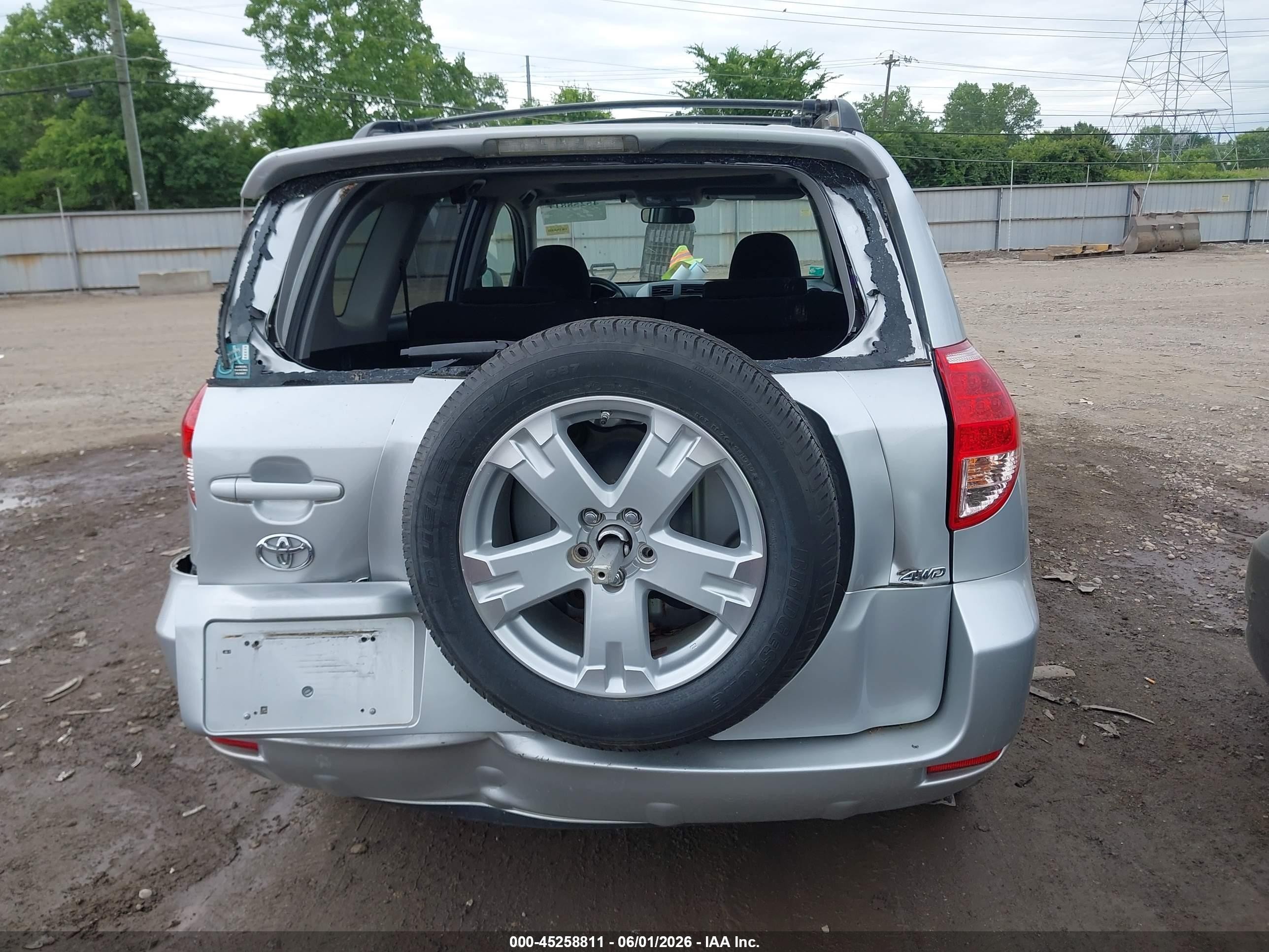 2007 Toyota Rav4 Sport Silver vin: JTMBD32V576040198