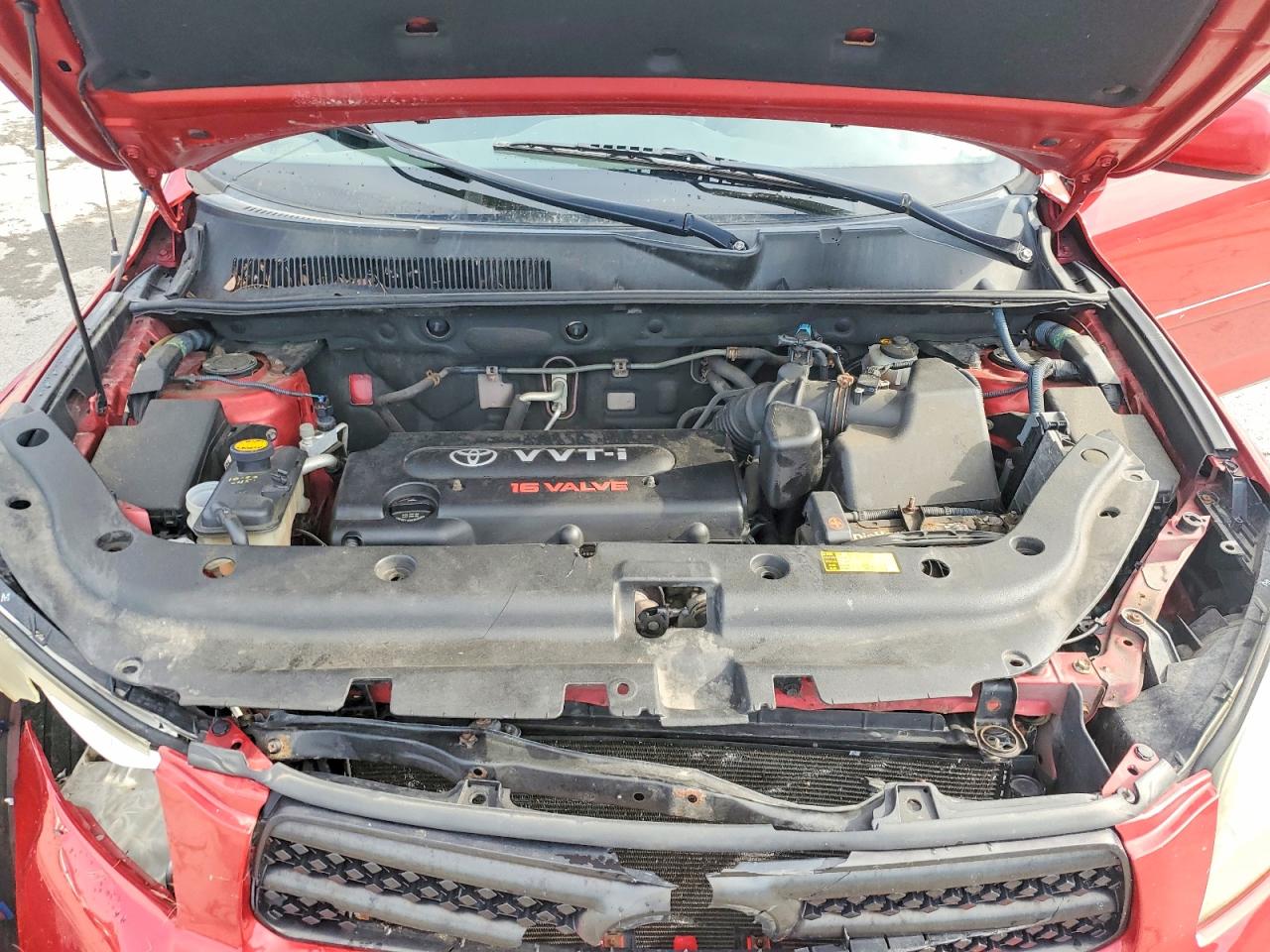 2008 Toyota Rav4 Sport Red vin: JTMBD32V585143001