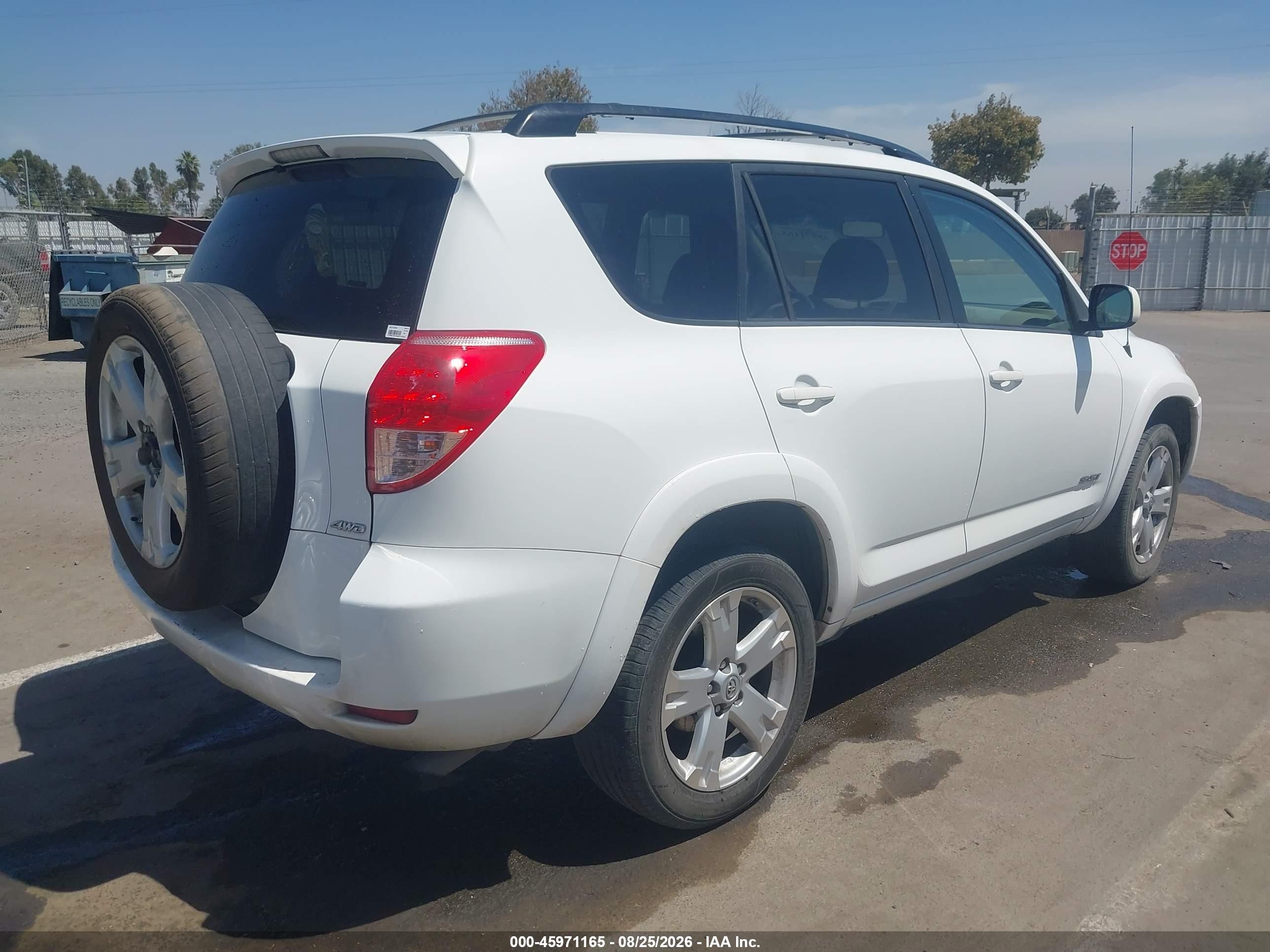 2008 Toyota Rav4 Sport White vin: JTMBD32V586070951