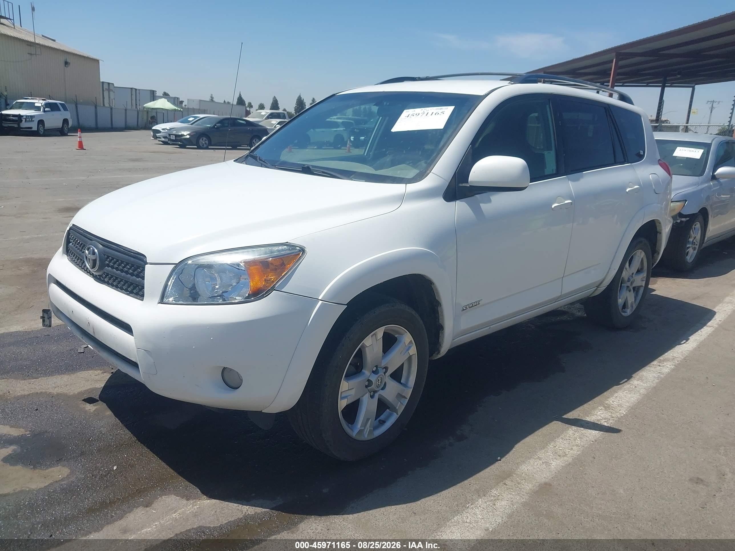 2008 Toyota Rav4 Sport White vin: JTMBD32V586070951