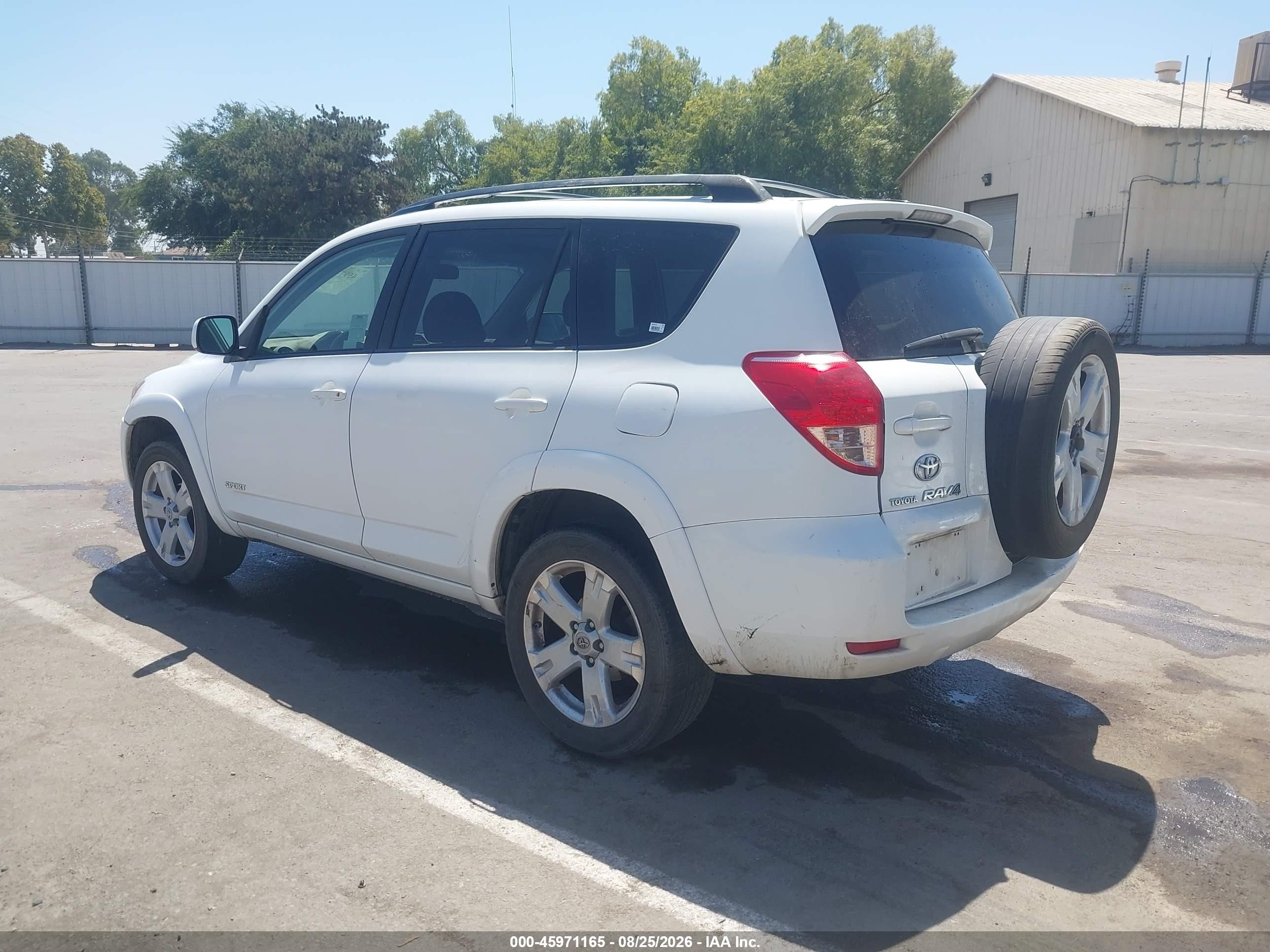 2008 Toyota Rav4 Sport White vin: JTMBD32V586070951