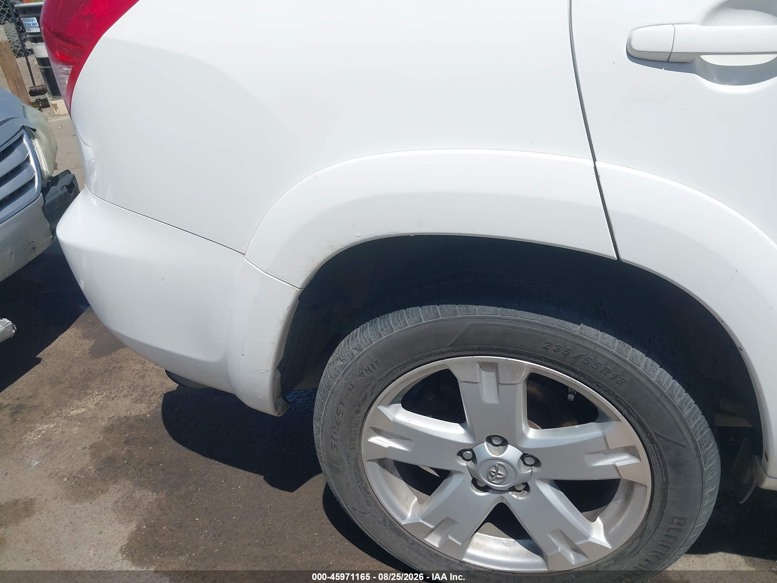2008 Toyota Rav4 Sport White vin: JTMBD32V586070951