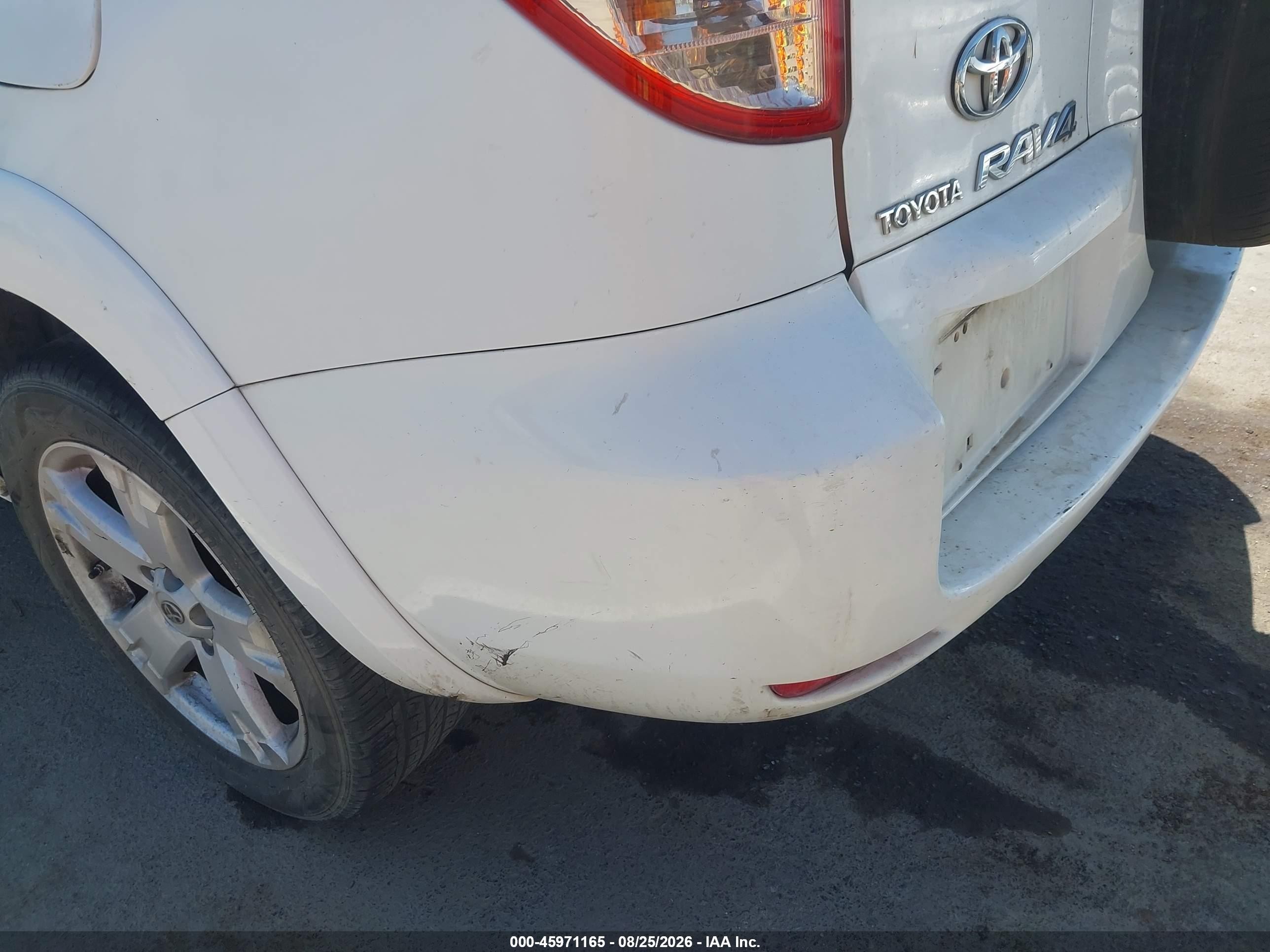 2008 Toyota Rav4 Sport White vin: JTMBD32V586070951
