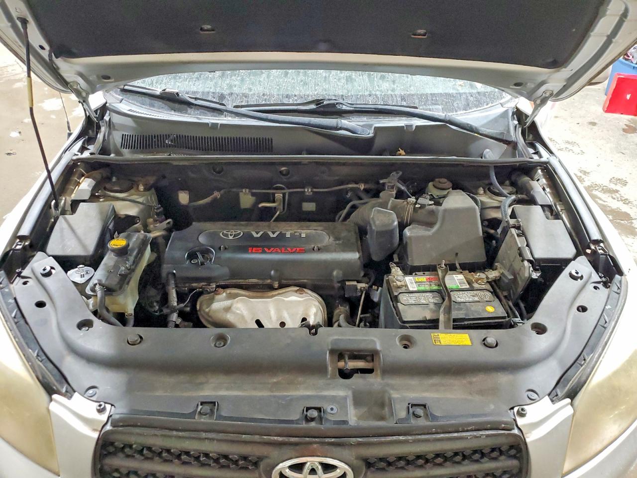 2007 Toyota Rav4 Sport Silver vin: JTMBD32V676029551