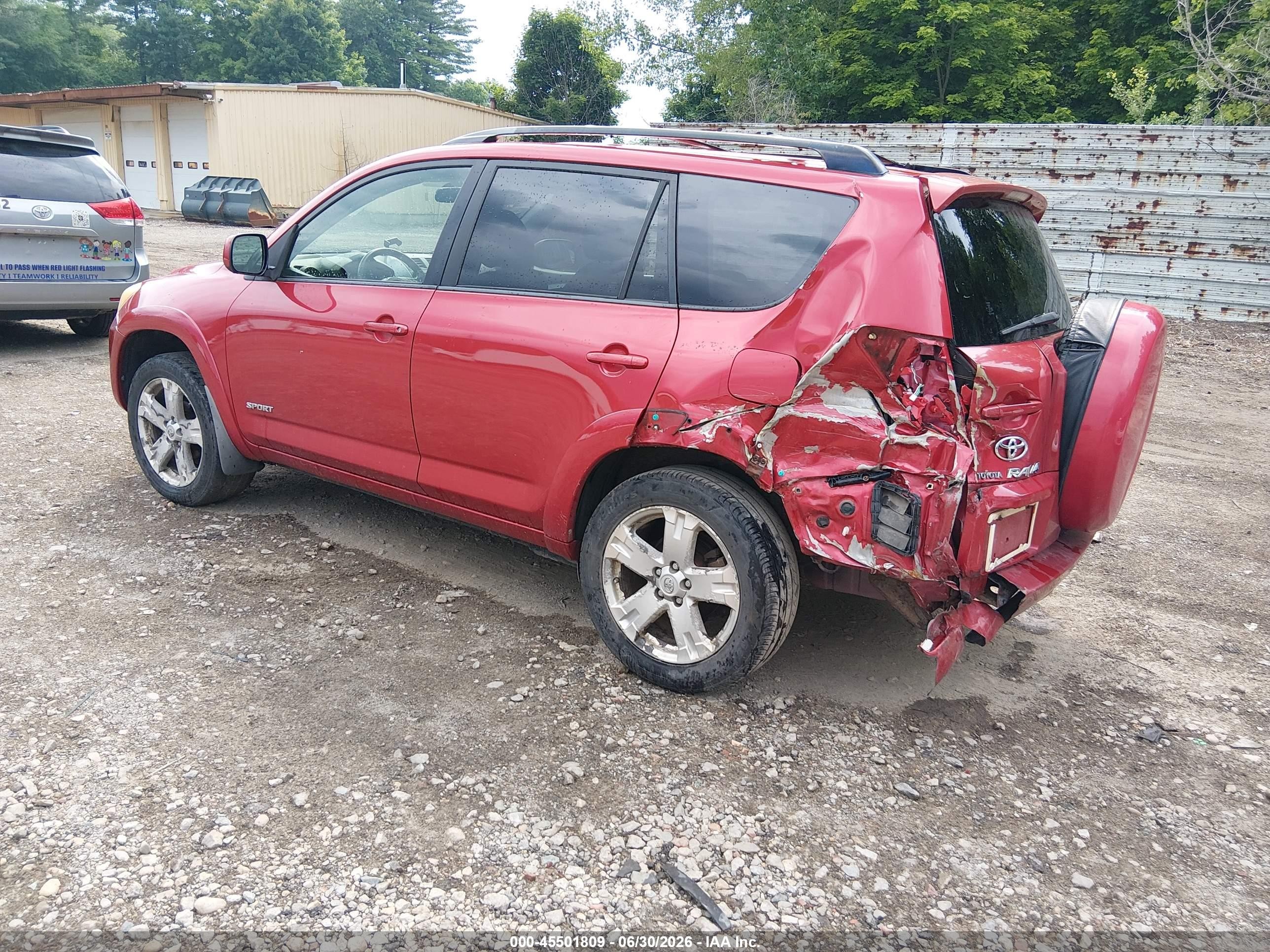 2008 Toyota Rav4 Sport Red vin: JTMBD32V685162690