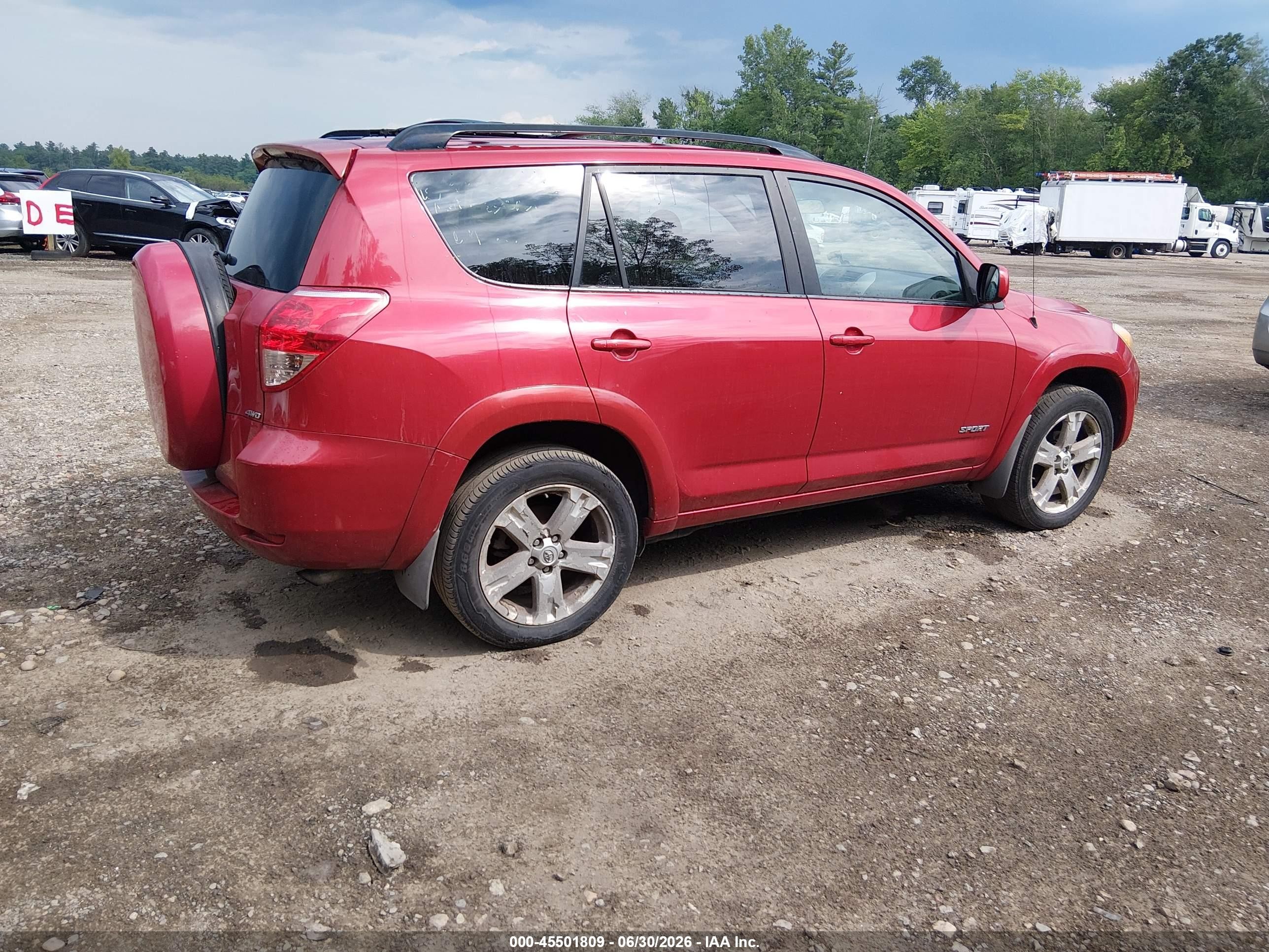 2008 Toyota Rav4 Sport Red vin: JTMBD32V685162690