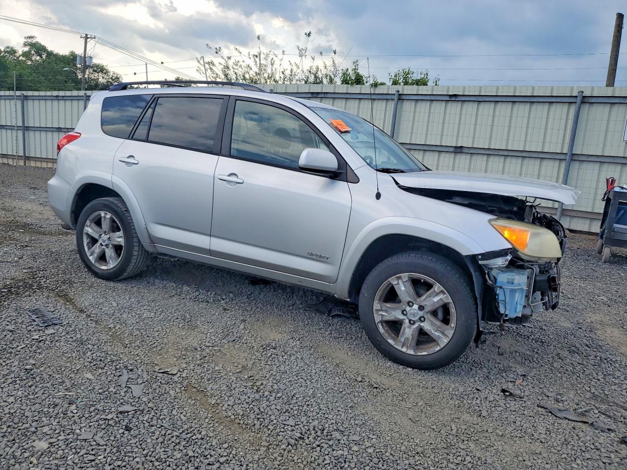 2006 Toyota Rav4 Sport Silver vin: JTMBD32V765000158