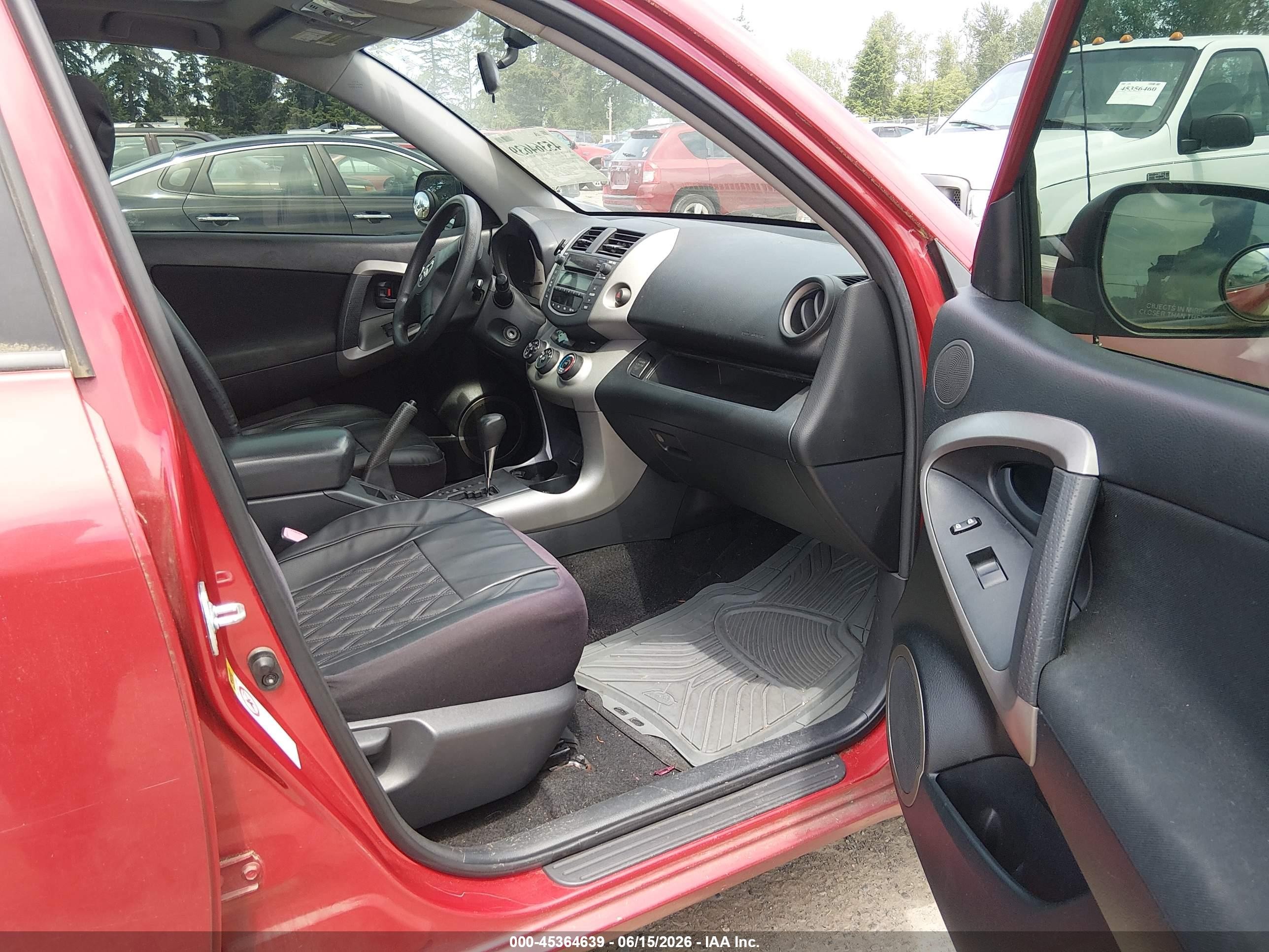 2008 Toyota Rav4 Sport Red vin: JTMBD32V785133912