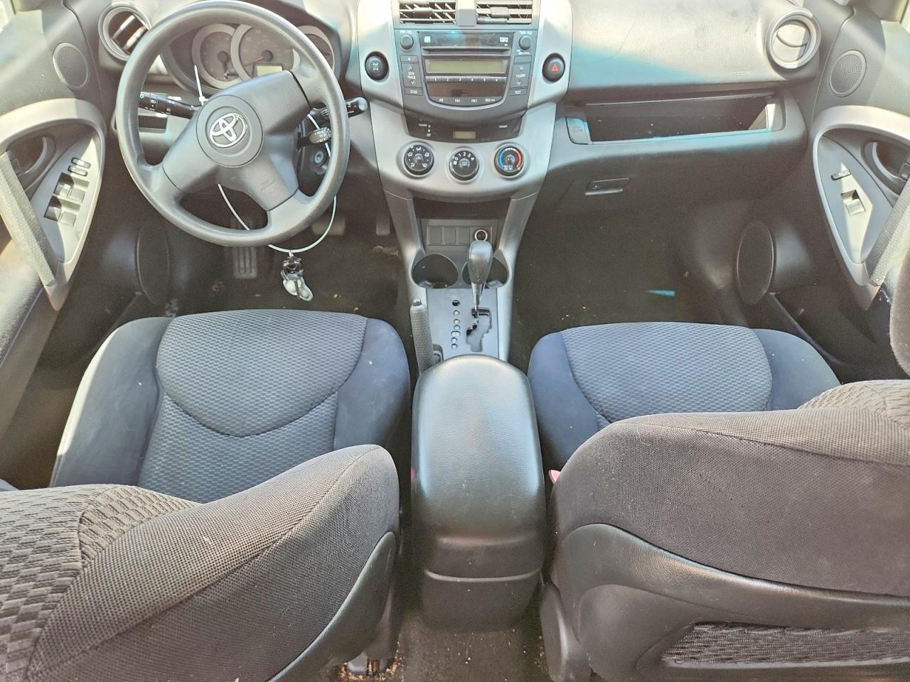 2007 Toyota Rav4 Sport White vin: JTMBD32V875068356