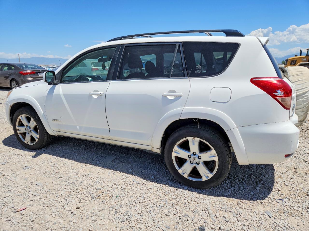 2007 Toyota Rav4 Sport White vin: JTMBD32V875068356