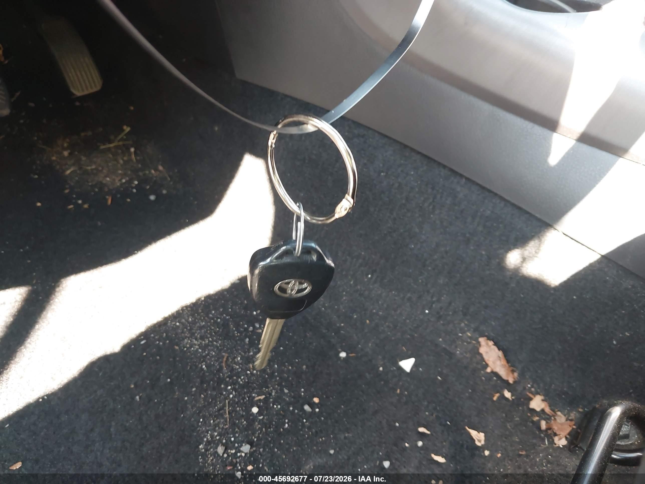 2007 Toyota Rav4 Sport Silver vin: JTMBD32V976048269
