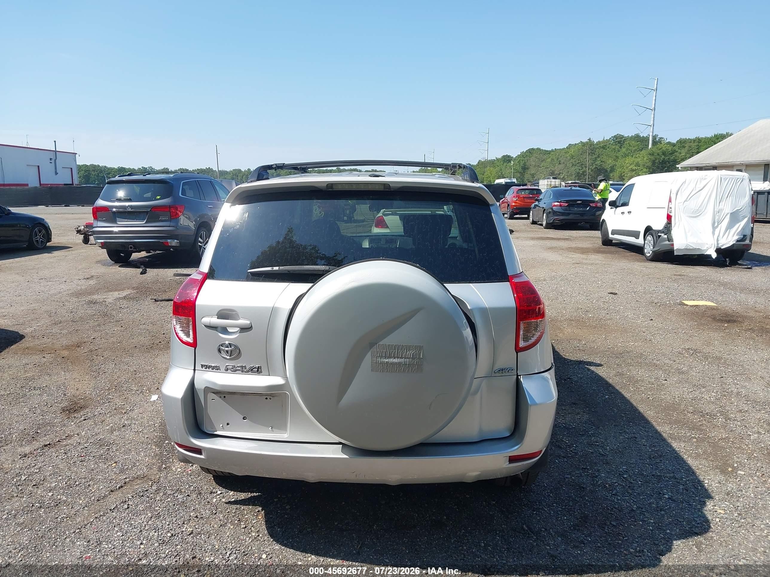 2007 Toyota Rav4 Sport Silver vin: JTMBD32V976048269