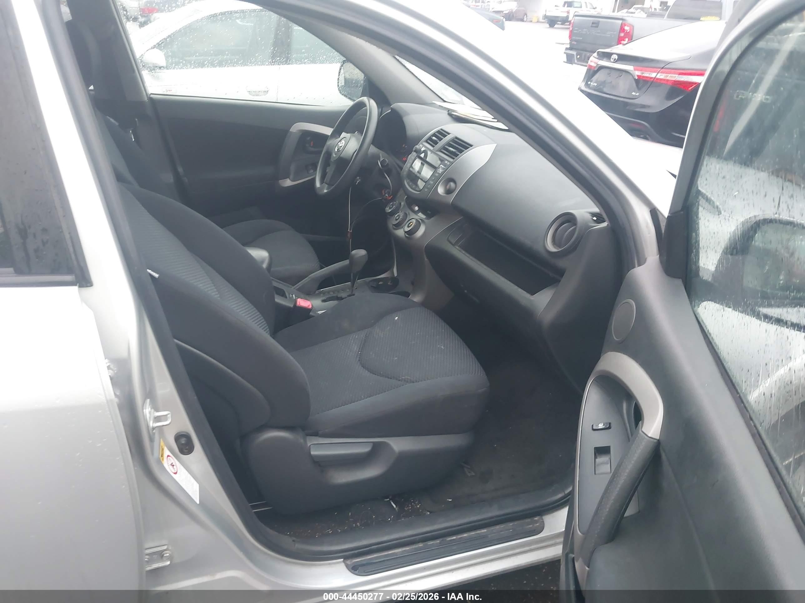 2006 Toyota Rav4 Sport Silver vin: JTMBD32VX65043196