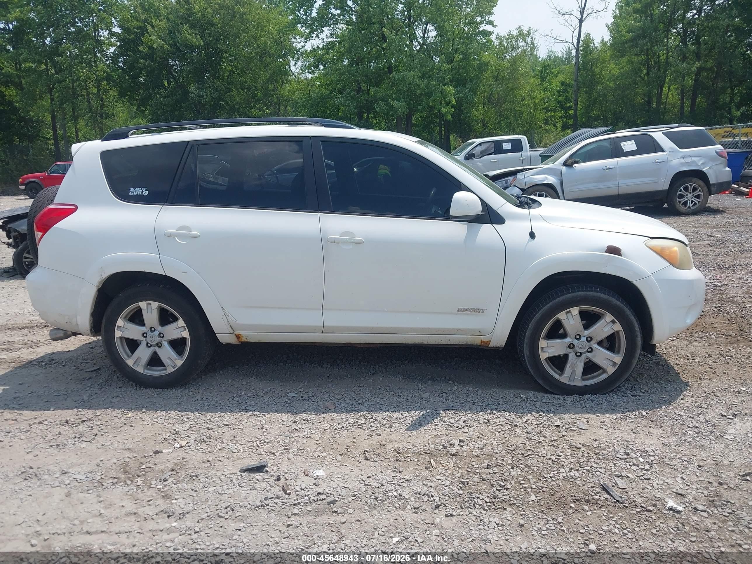 2006 Toyota Rav4 Sport White vin: JTMBD32VX66008703