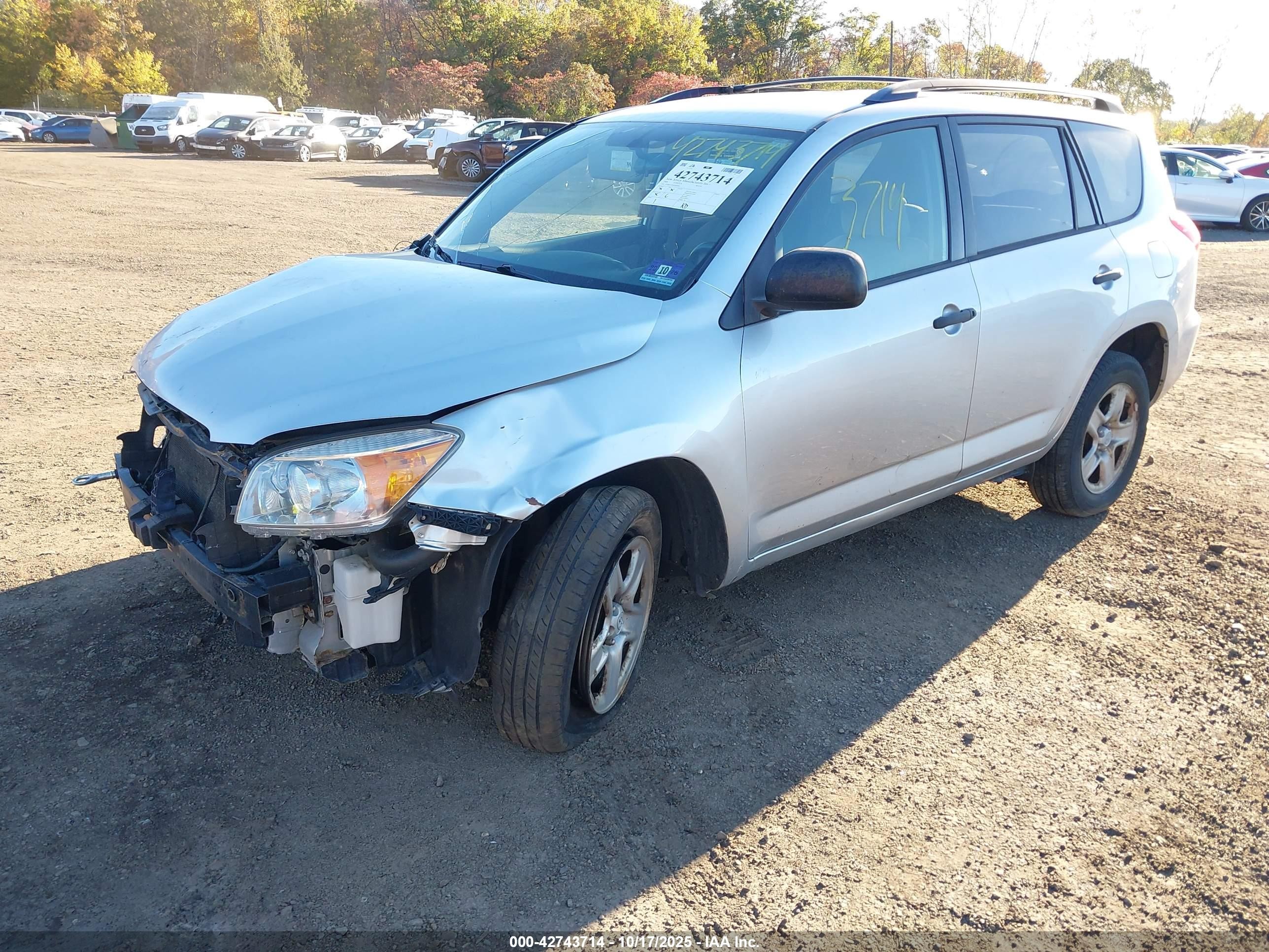 2006 Toyota Rav4   Silver vin: JTMBD33V065020363