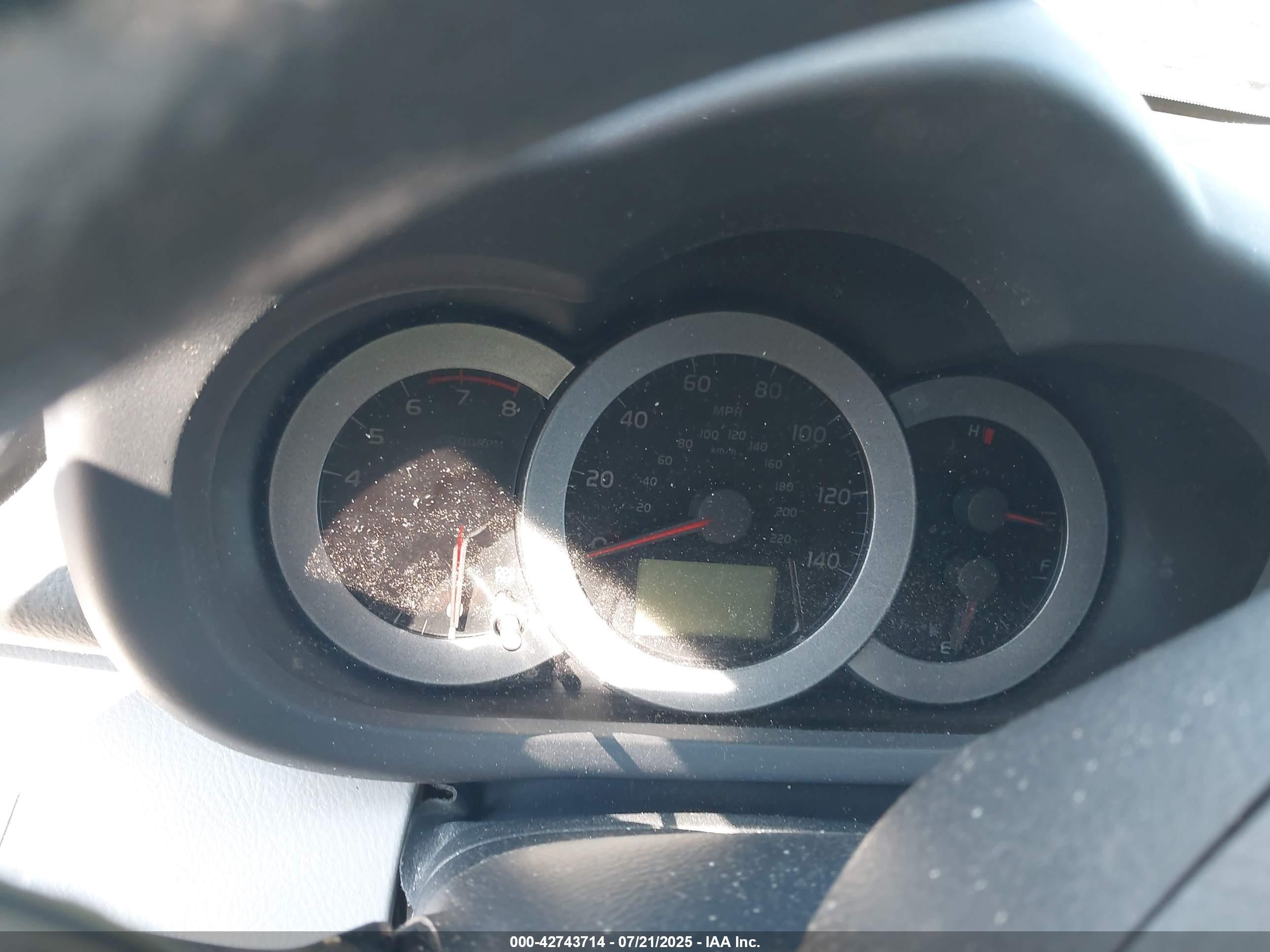 2006 Toyota Rav4   Silver vin: JTMBD33V065020363