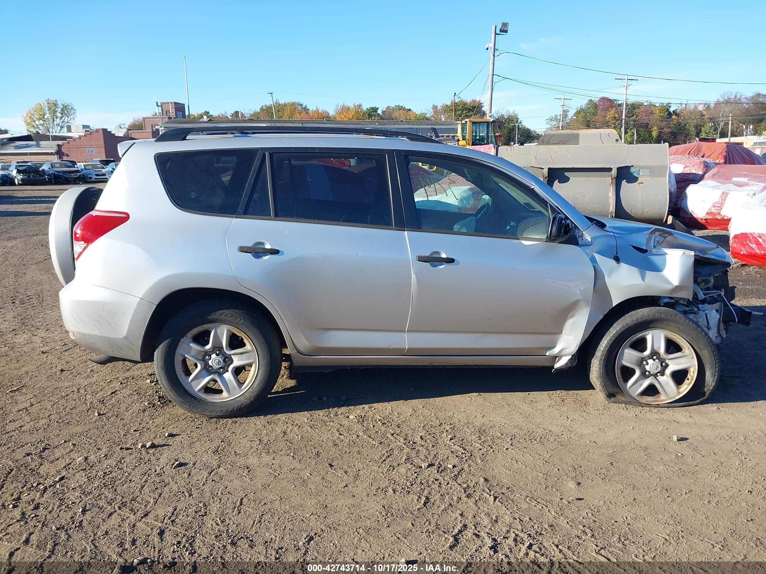 2006 Toyota Rav4   Silver vin: JTMBD33V065020363
