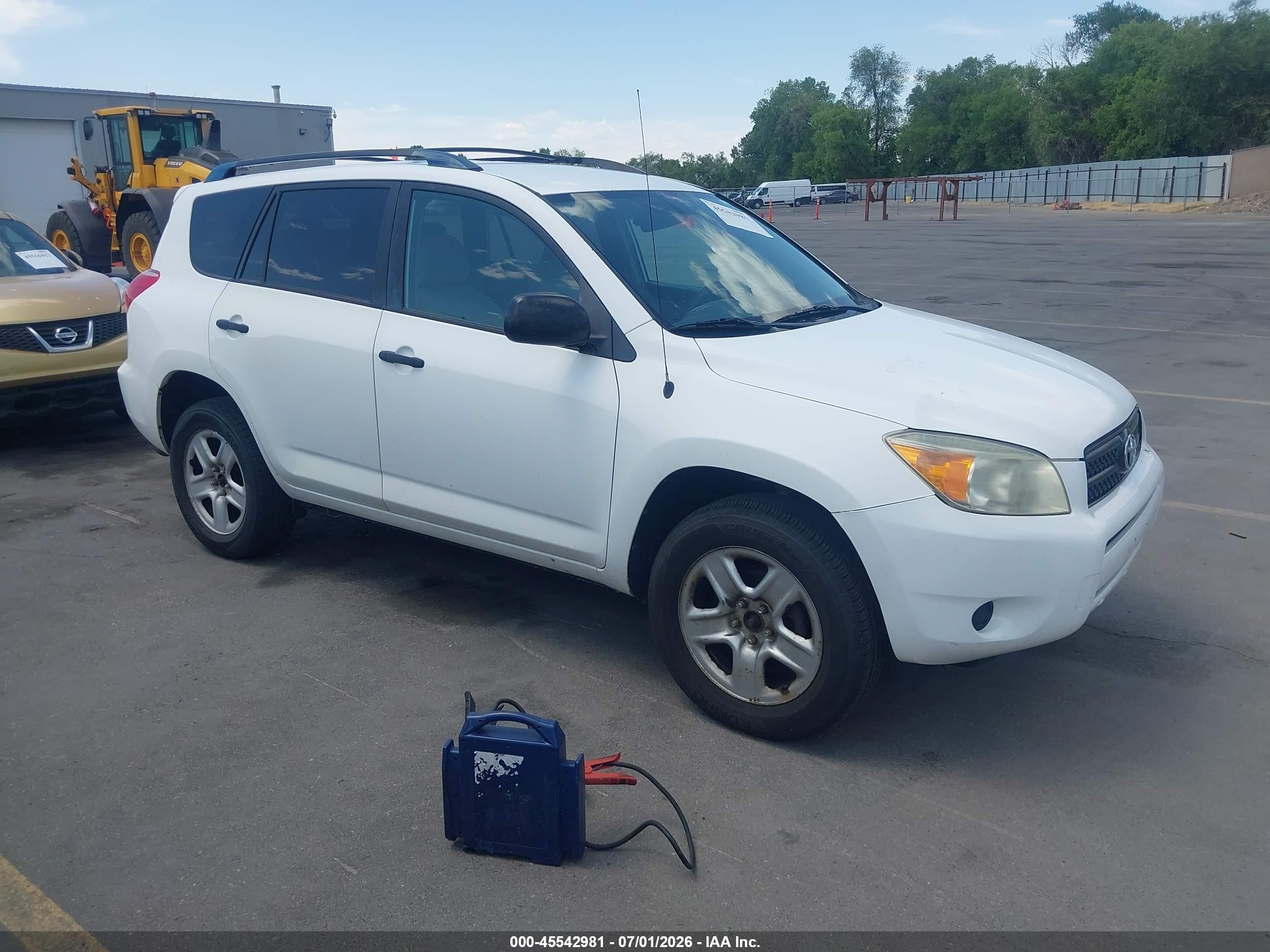 2006 Toyota Rav4   White vin: JTMBD33V065025966