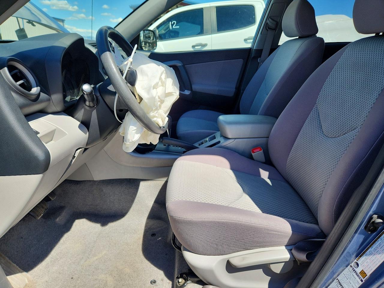 2006 Toyota Rav4 Base Blue vin: JTMBD33V066010328