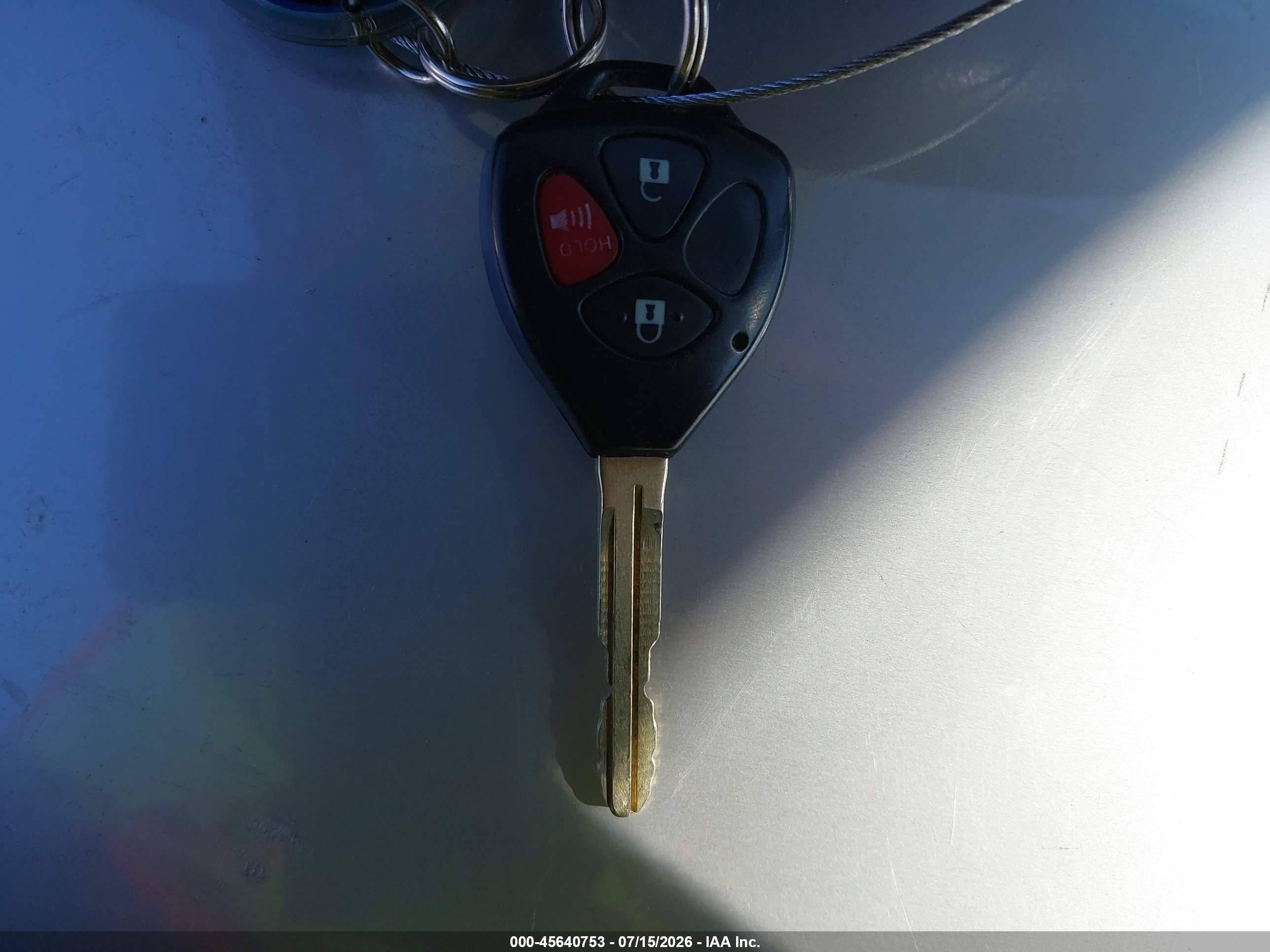 2008 Toyota Rav4   Темно-бордовый vin: JTMBD33V085188135