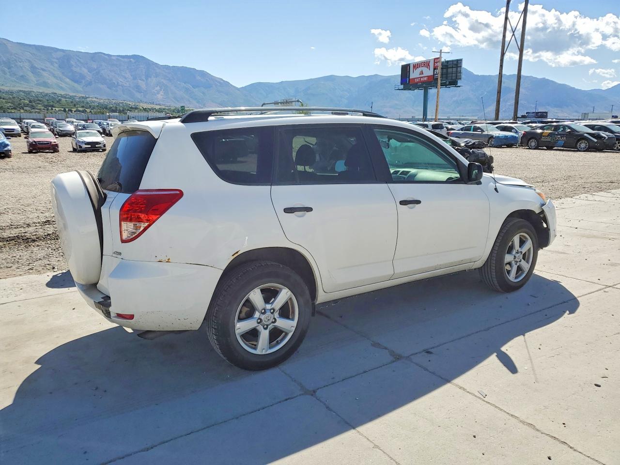 2008 Toyota Rav4 Base Белый vin: JTMBD33V085192010