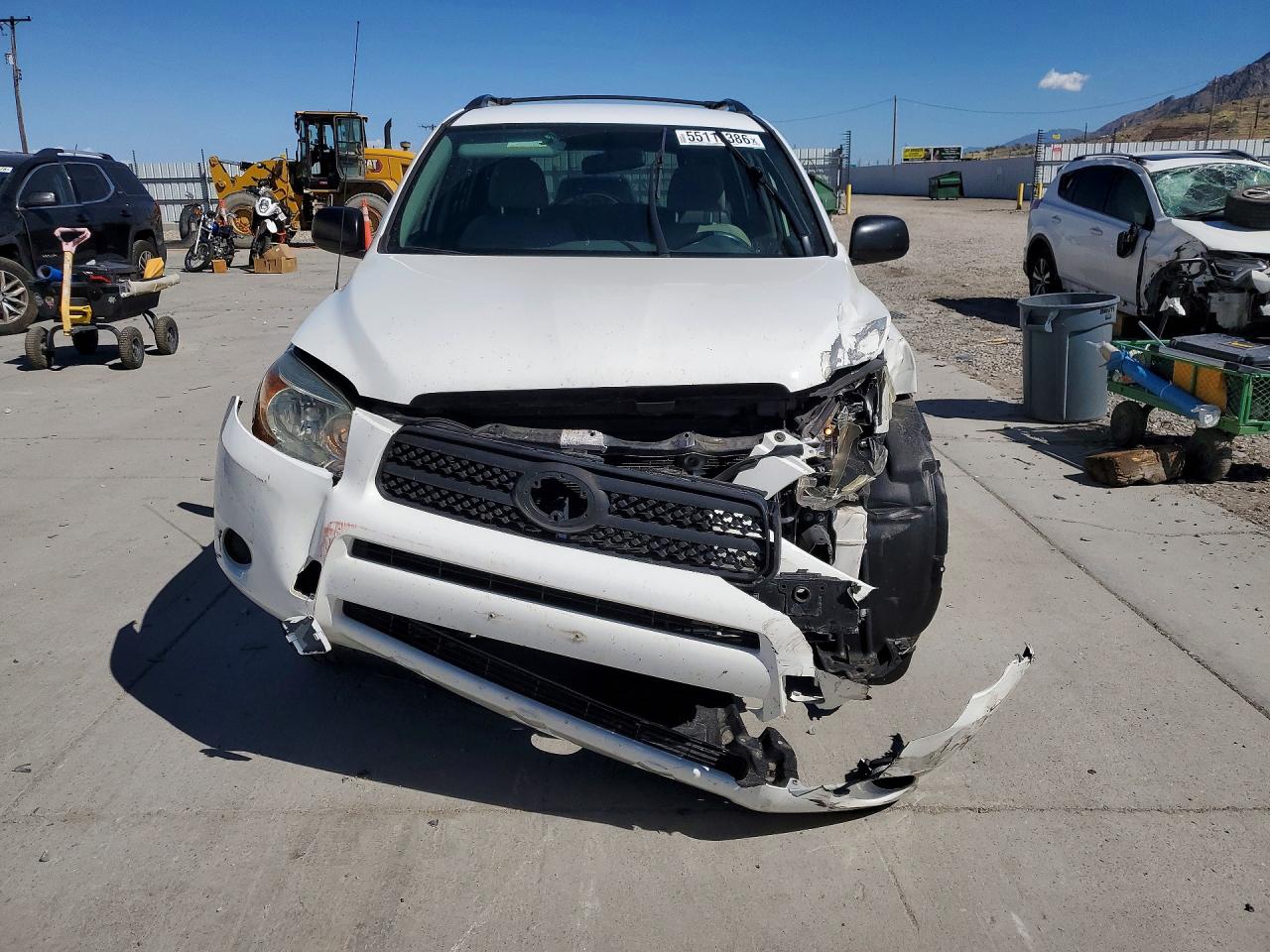 2008 Toyota Rav4 Base Белый vin: JTMBD33V085192010