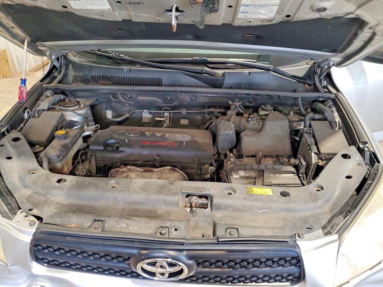 2008 Toyota Rav4 Base Silver vin: JTMBD33V085199281