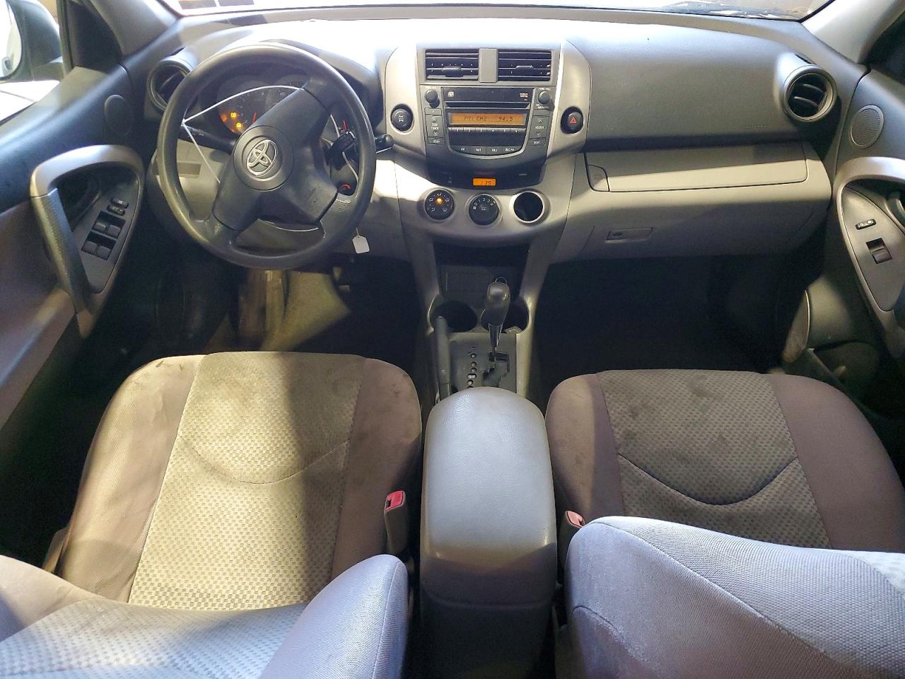 2008 Toyota Rav4 Base Silver vin: JTMBD33V085199281