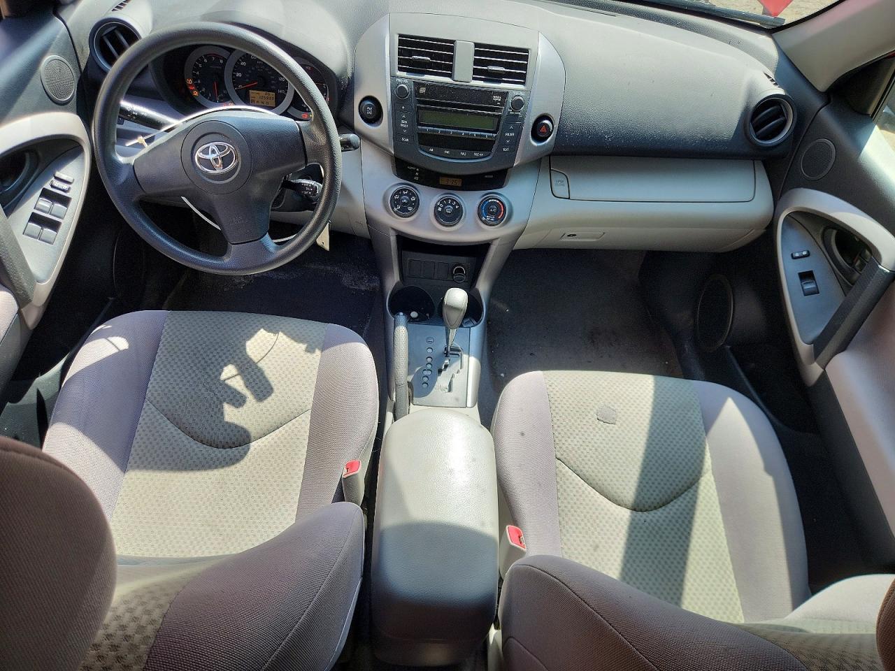 2008 Toyota Rav4 Base Red vin: JTMBD33V086062321