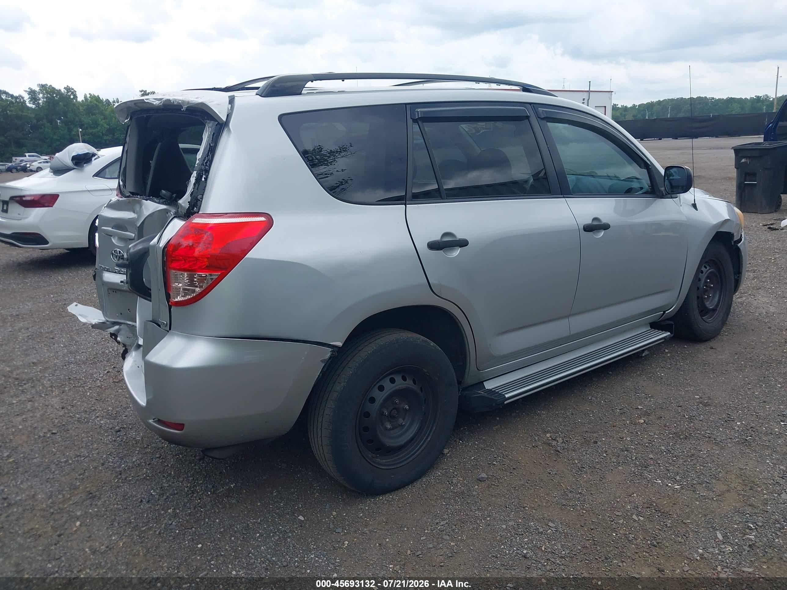 2008 Toyota Rav4   Серебряный vin: JTMBD33V086063484