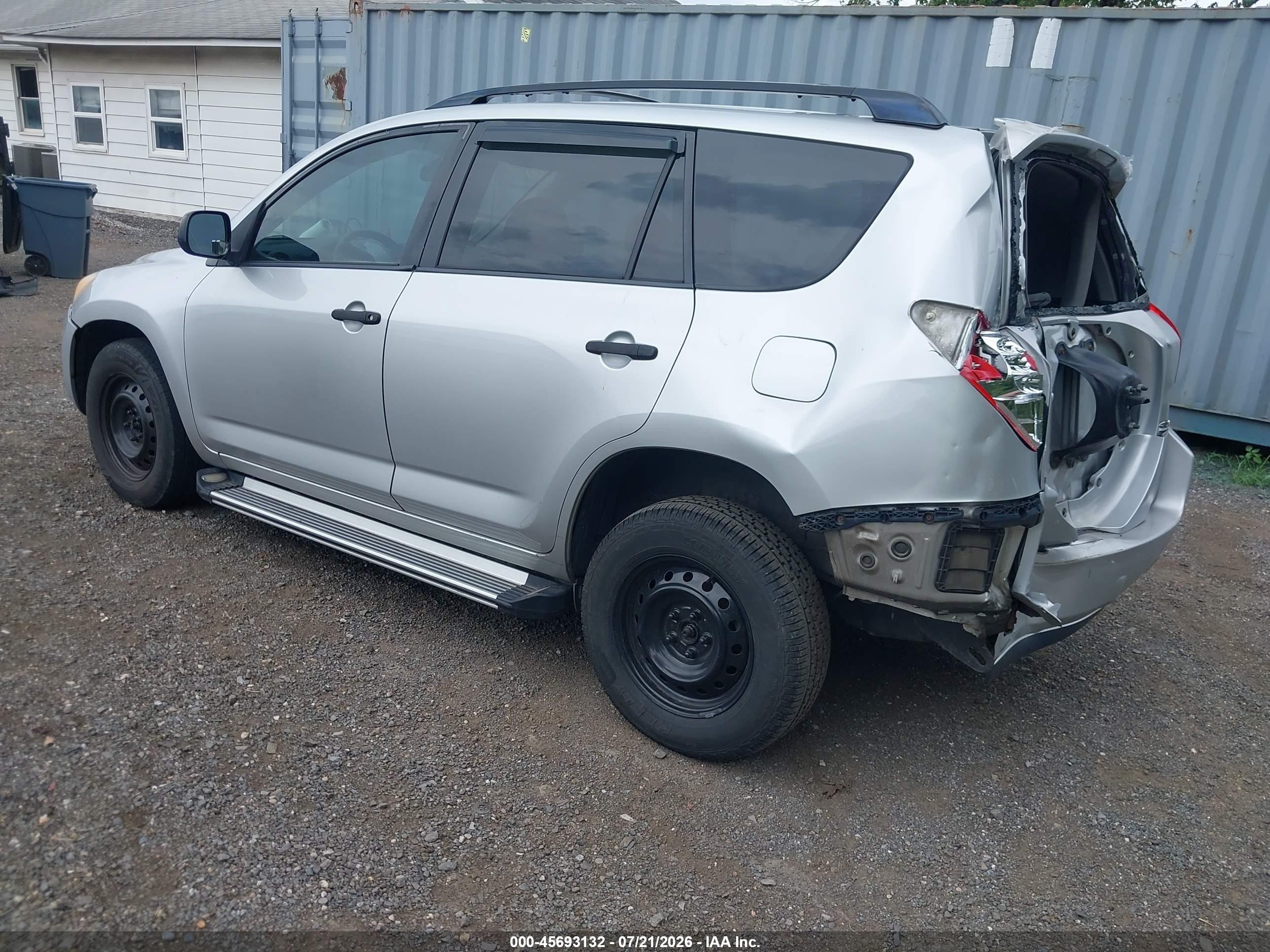 2008 Toyota Rav4   Серебряный vin: JTMBD33V086063484