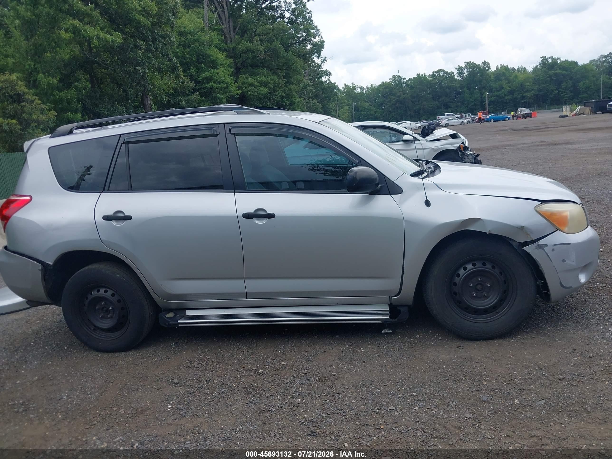 2008 Toyota Rav4   Серебряный vin: JTMBD33V086063484