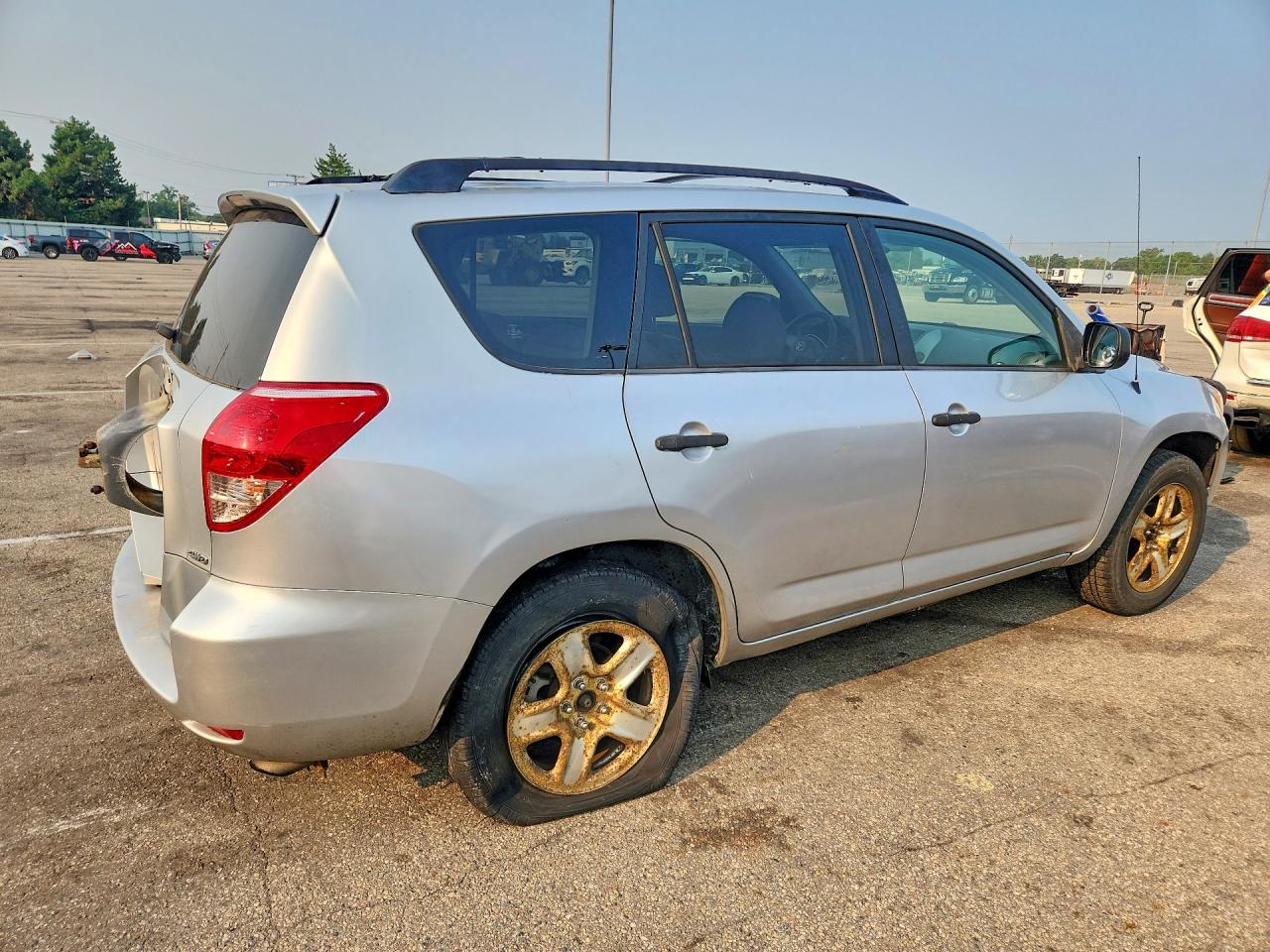 2008 Toyota Rav4 Base Silver vin: JTMBD33V086069026