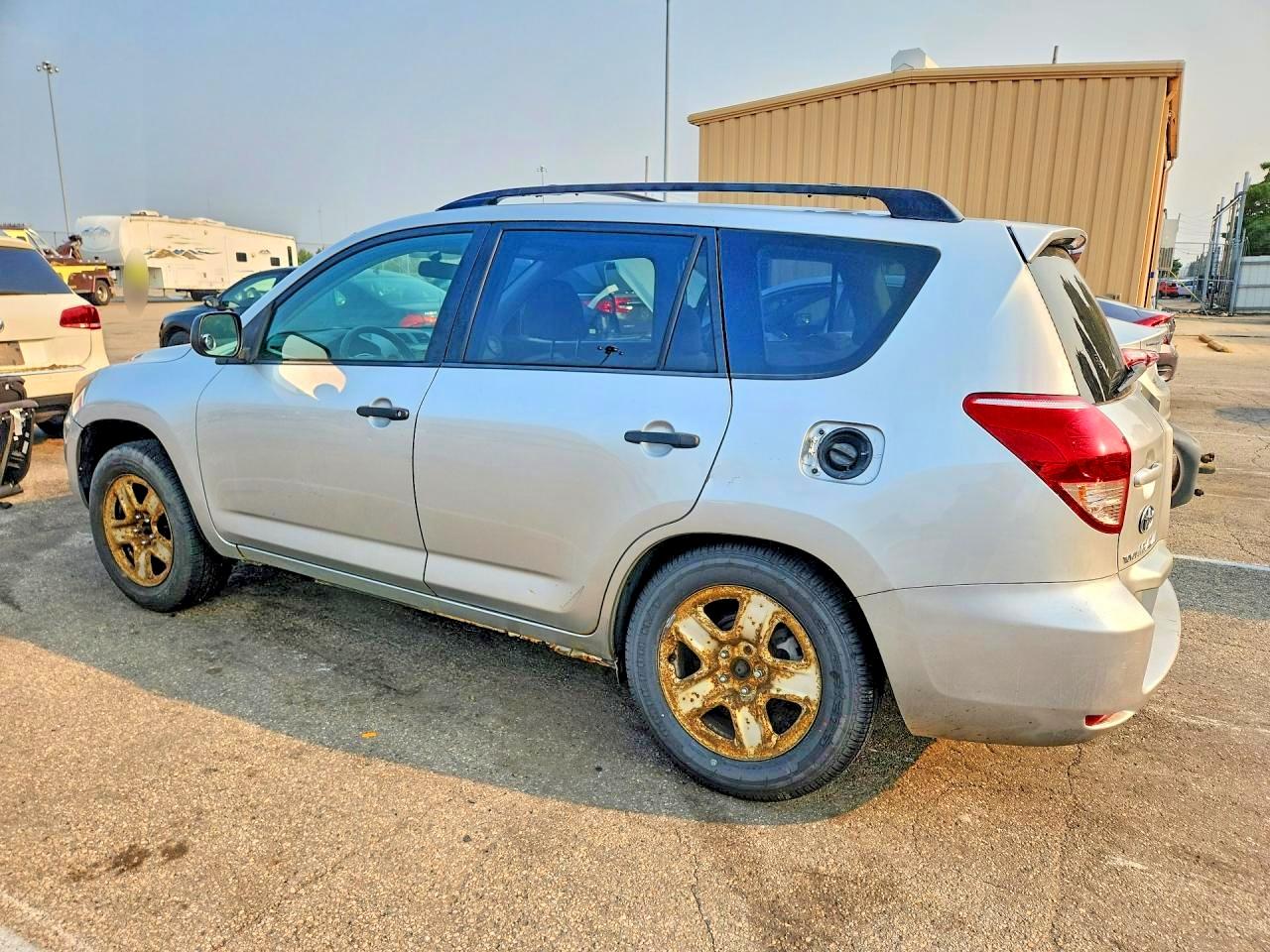 2008 Toyota Rav4 Base Silver vin: JTMBD33V086069026