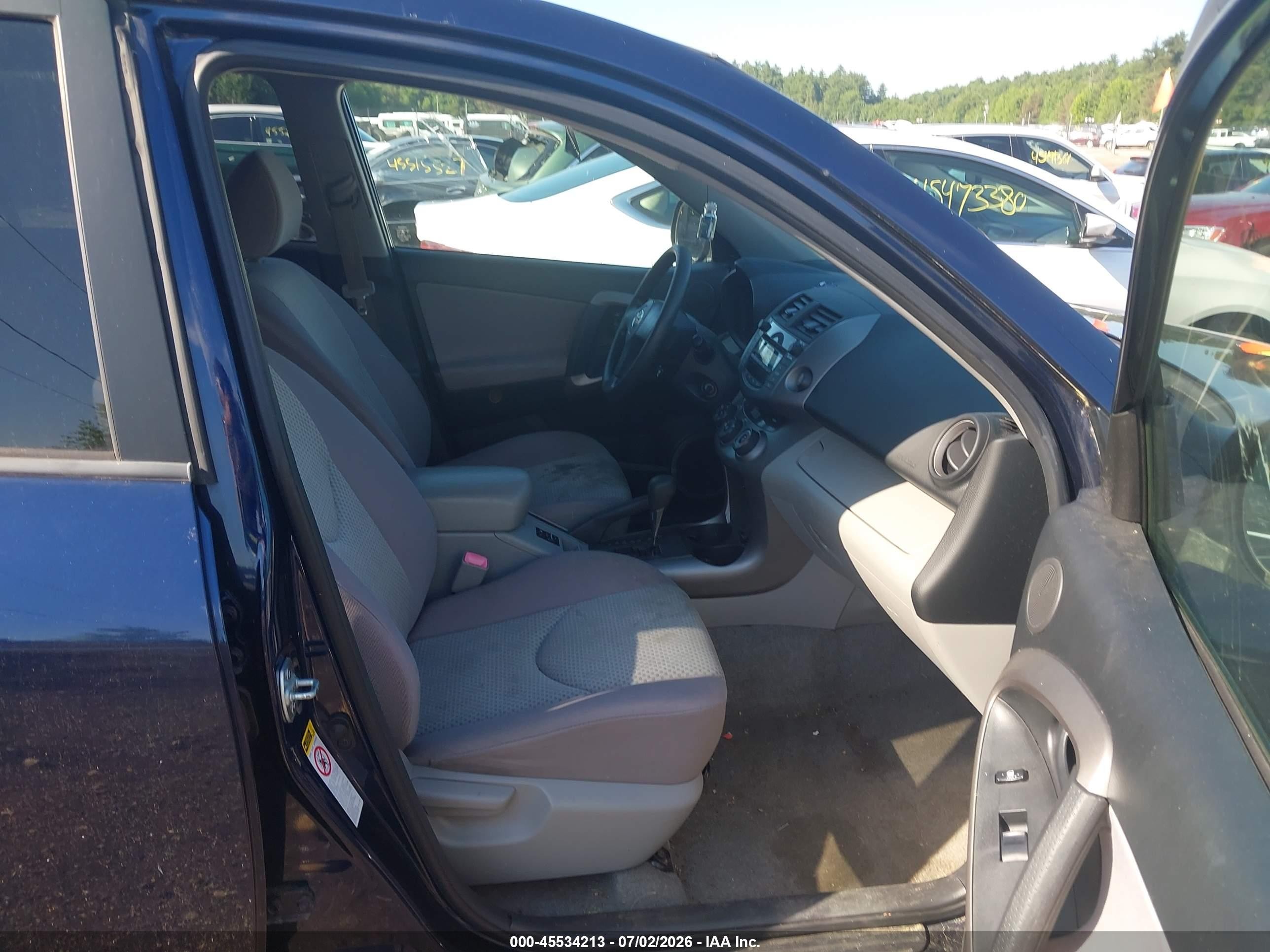 2006 Toyota Rav4   Black vin: JTMBD33V165048575