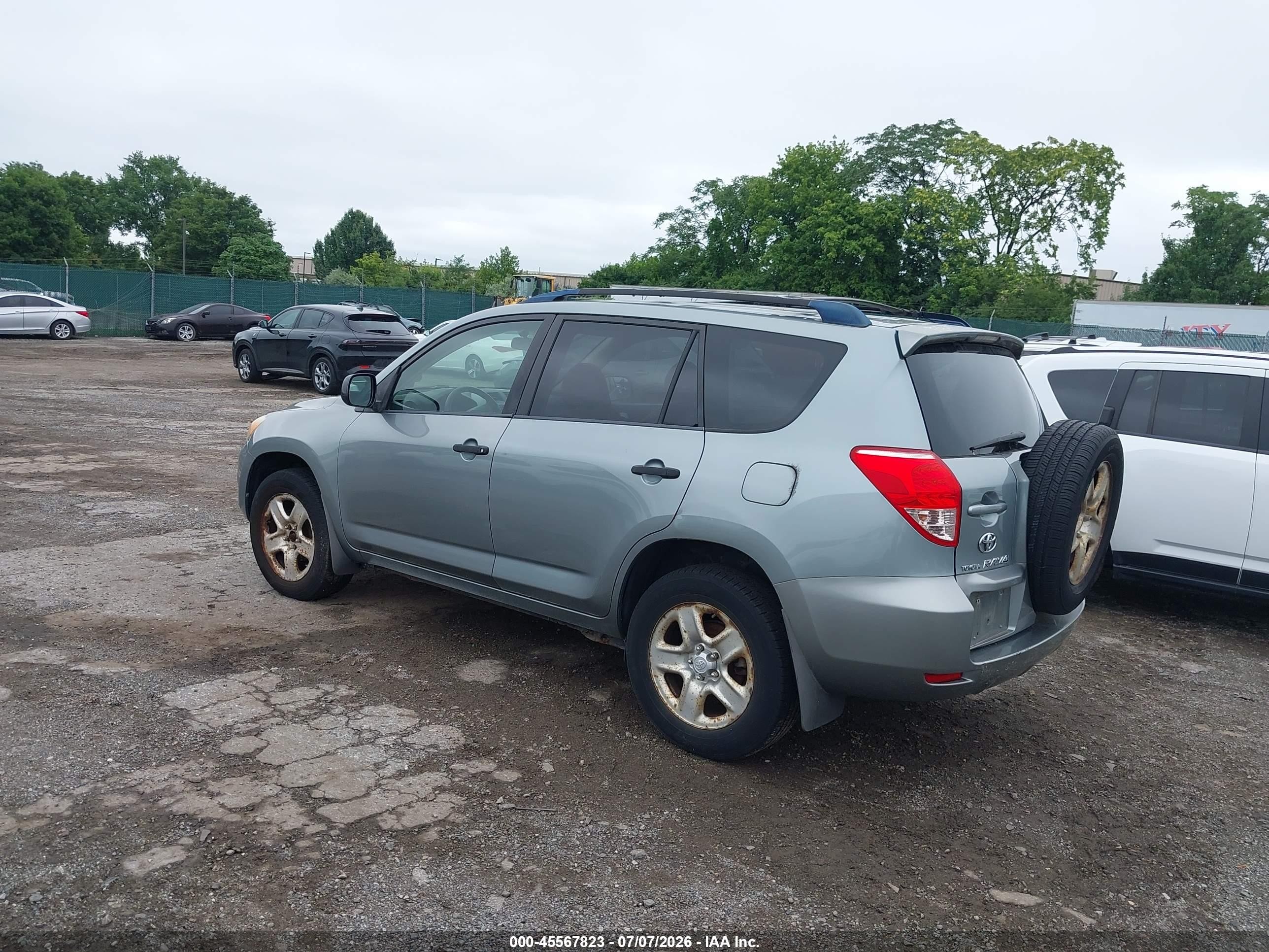 2007 Toyota Rav4   Silver vin: JTMBD33V175083070