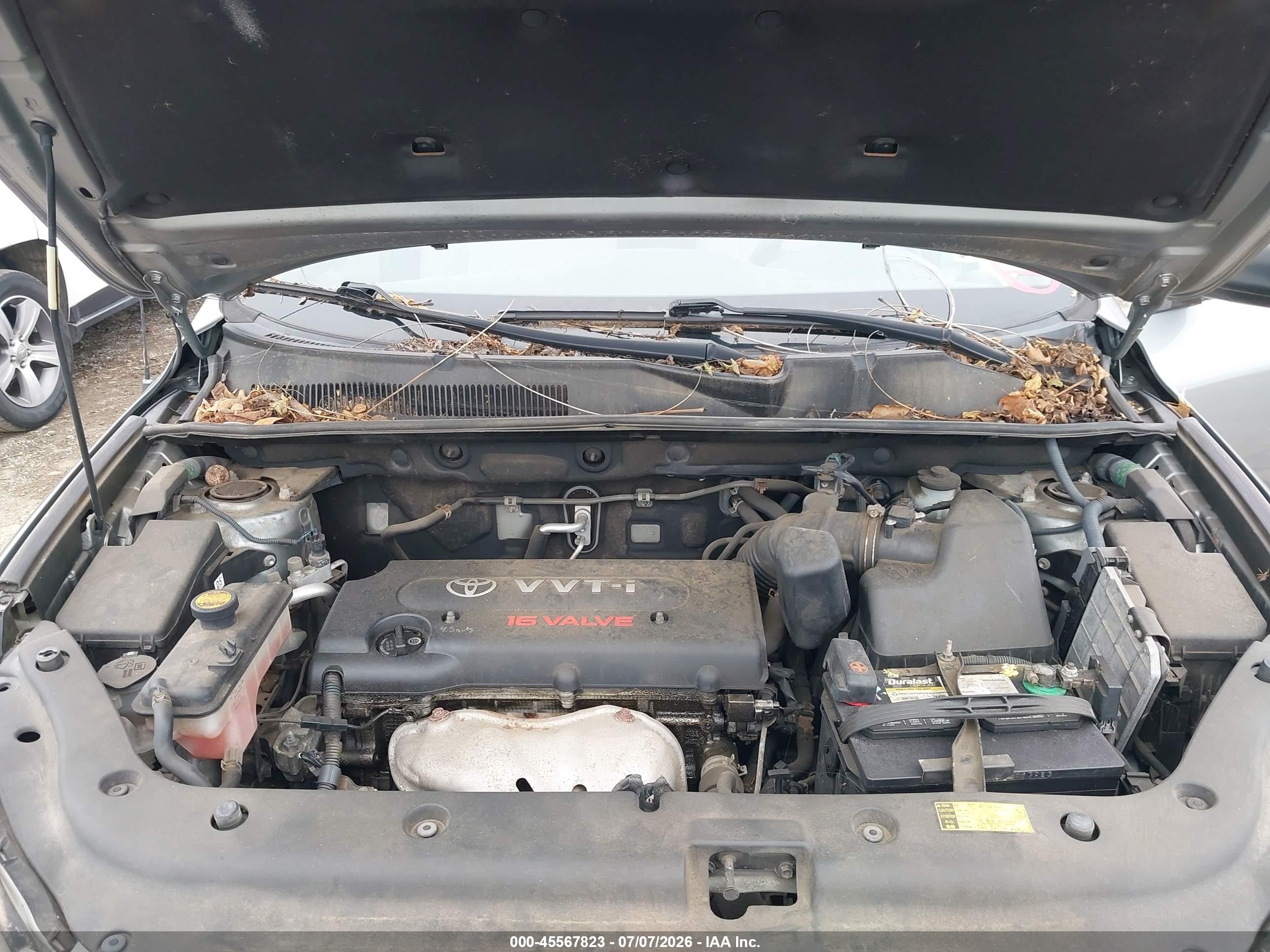 2007 Toyota Rav4   Silver vin: JTMBD33V175083070