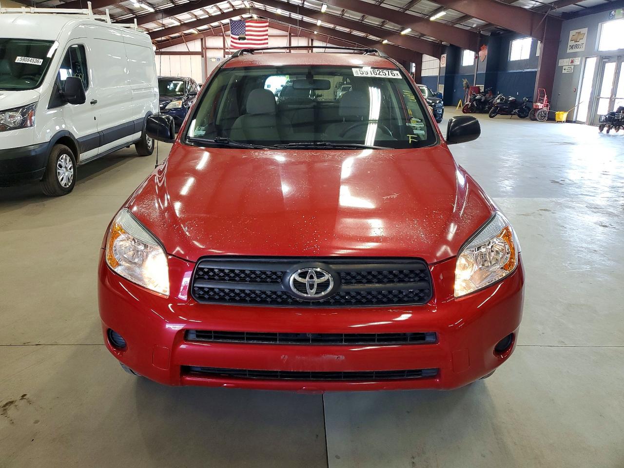 2007 Toyota Rav4 Base Red vin: JTMBD33V176030573