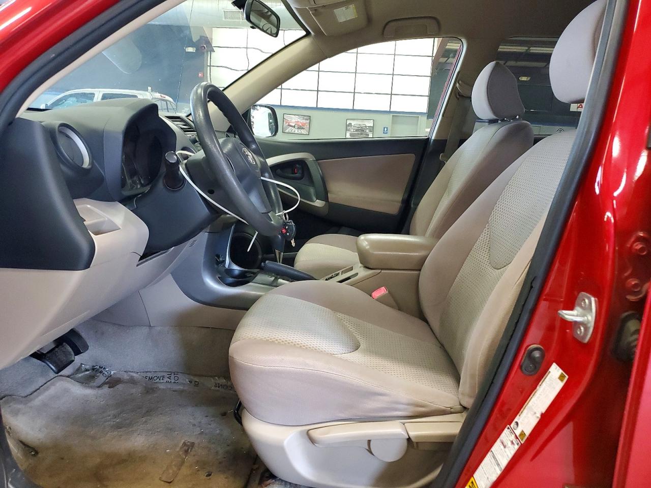 2007 Toyota Rav4 Base Red vin: JTMBD33V176030573