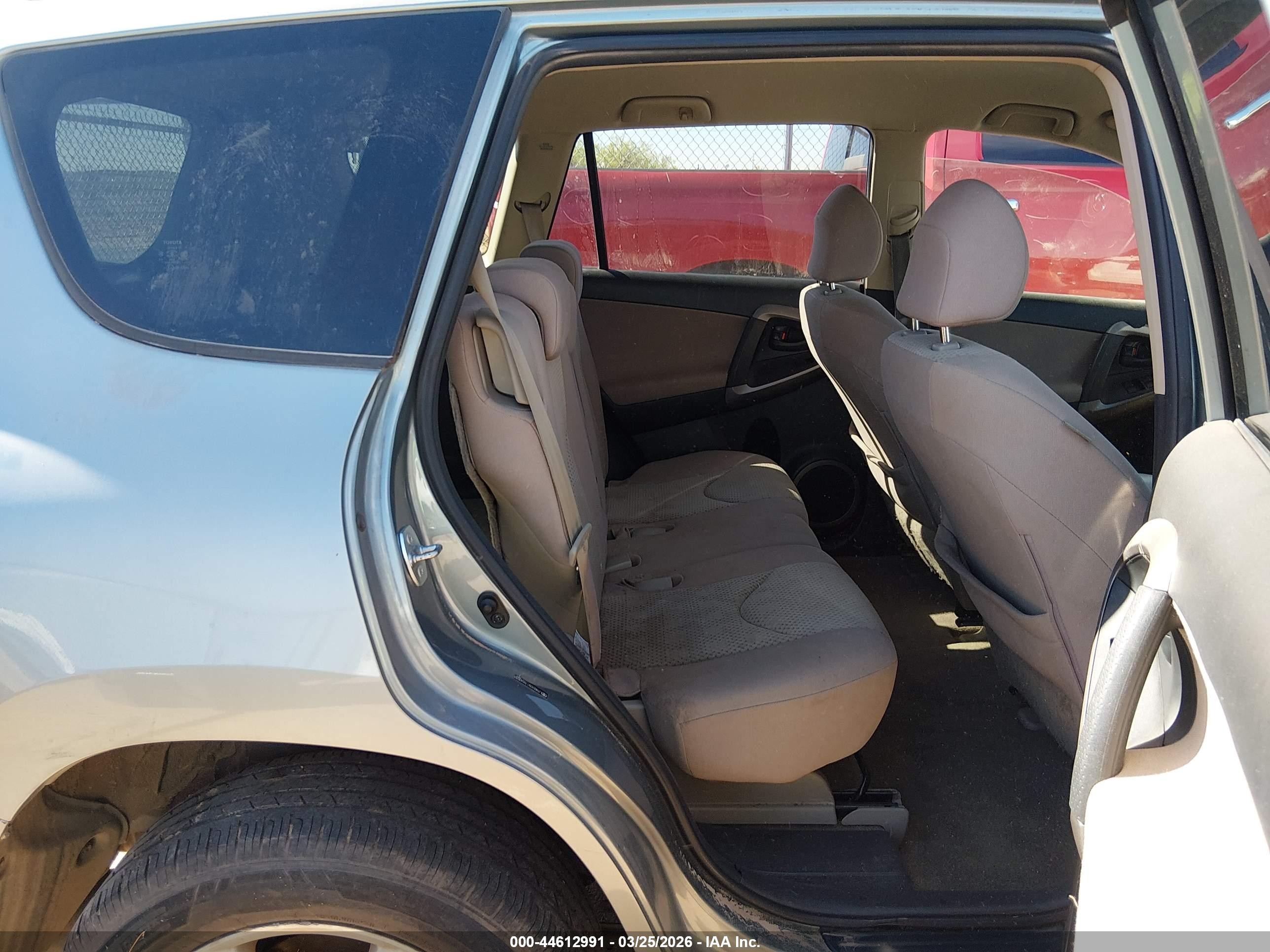 2007 Toyota Rav4   Green vin: JTMBD33V176043033