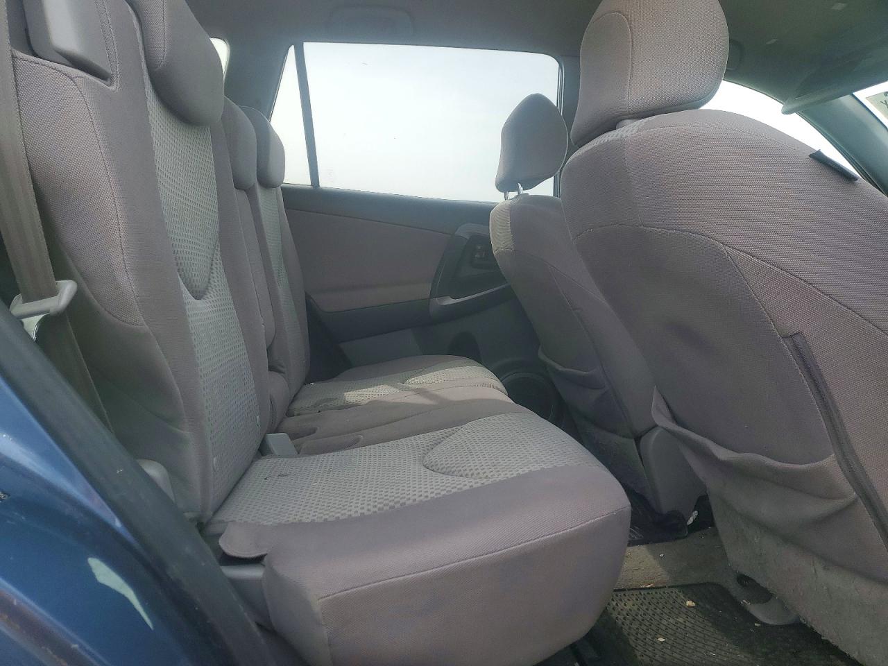 2007 Toyota Rav 4 Blue vin: JTMBD33V176043260