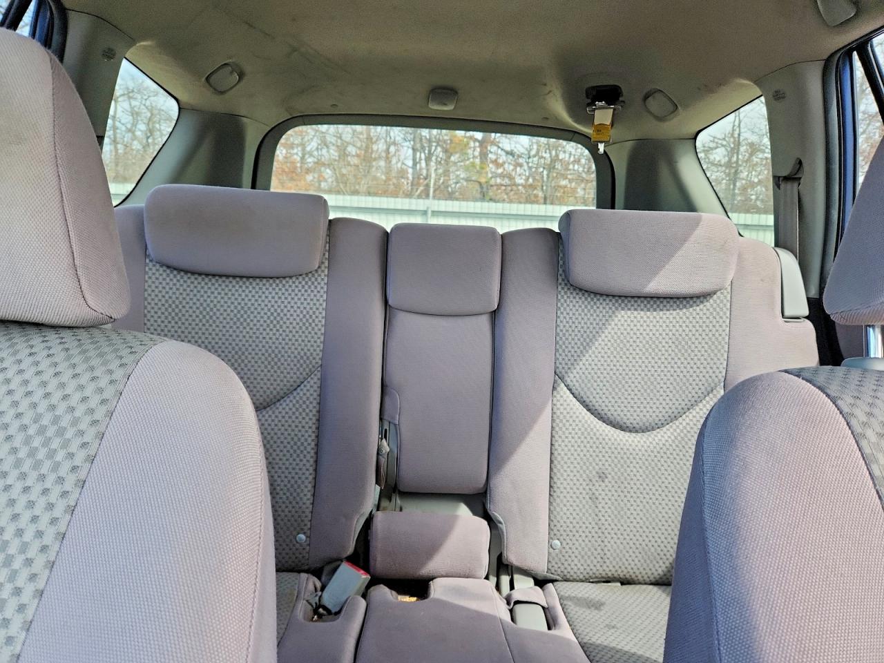 2007 Toyota Rav 4 Blue vin: JTMBD33V176043260