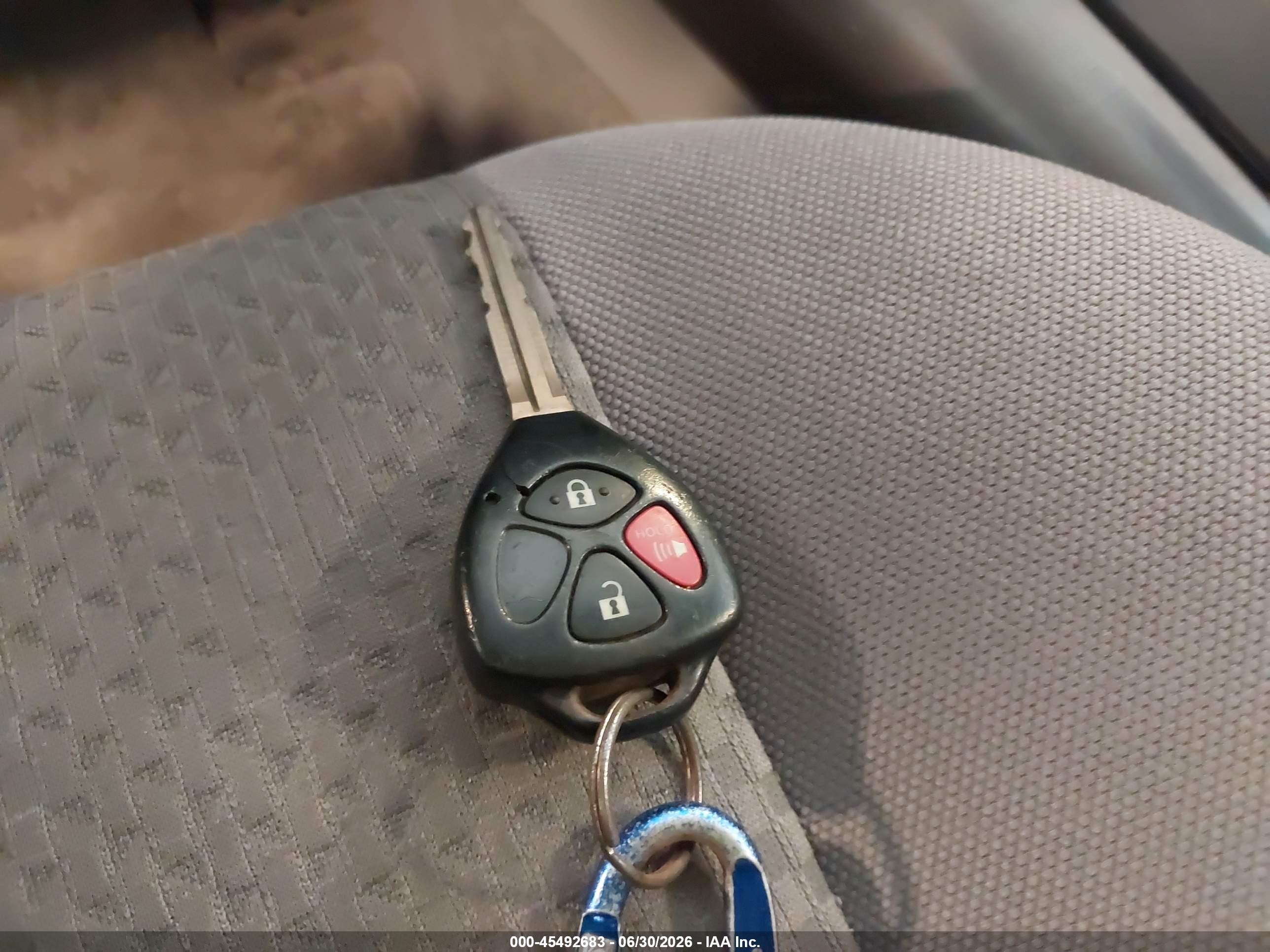 2007 Toyota Rav4   Silver vin: JTMBD33V176046837