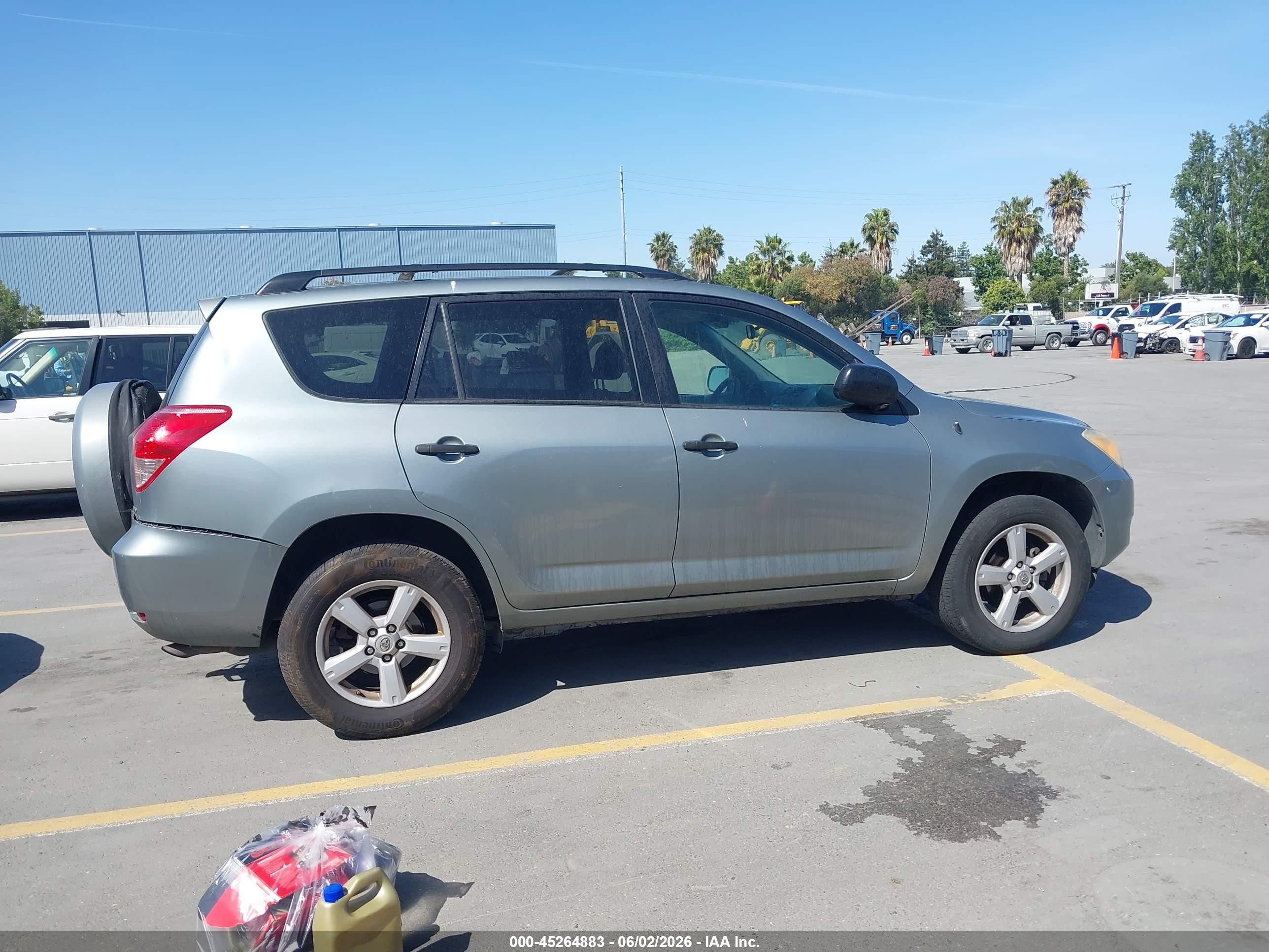 2007 Toyota Rav4   Gray vin: JTMBD33V176048314