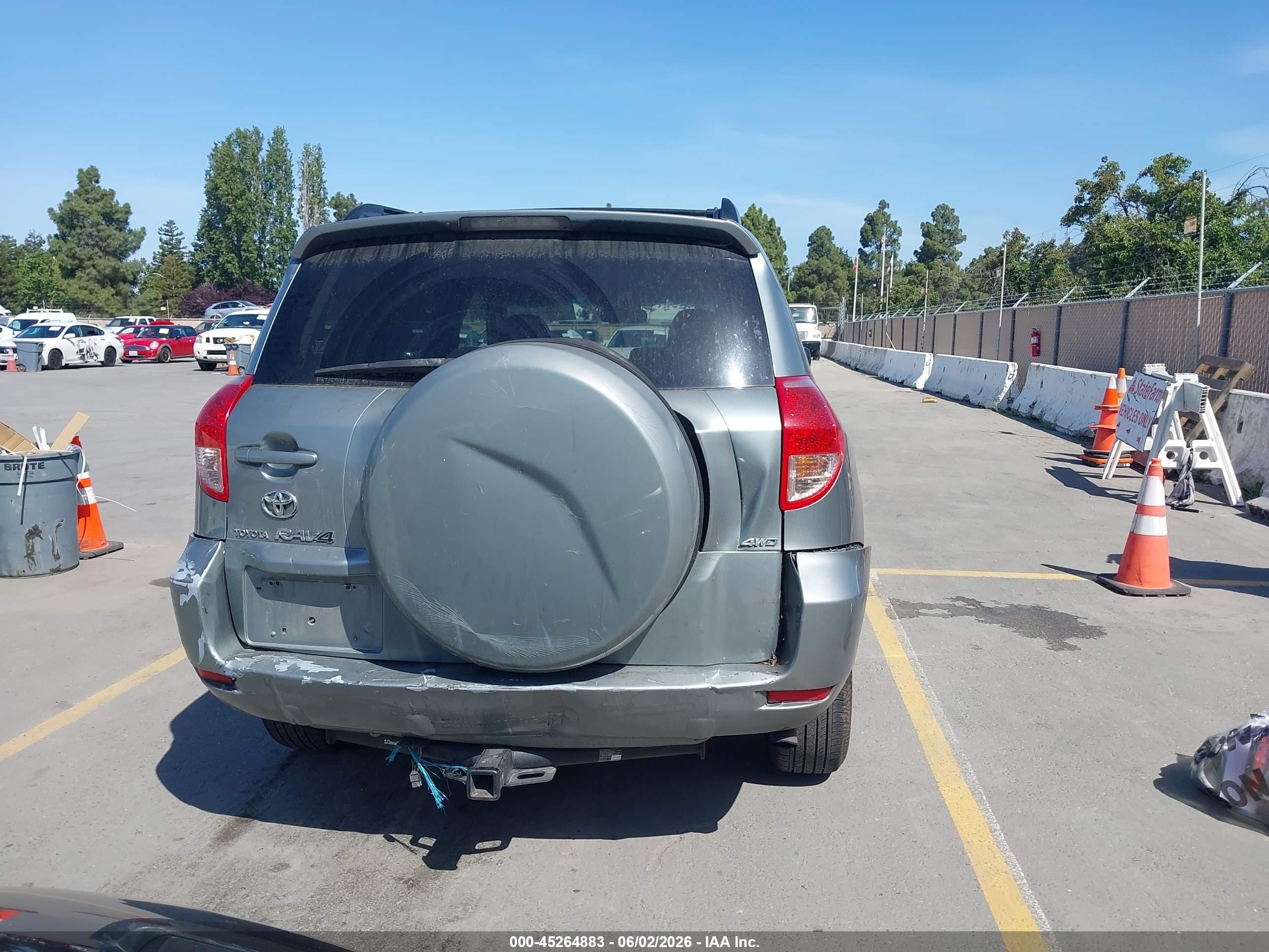 2007 Toyota Rav4   Gray vin: JTMBD33V176048314